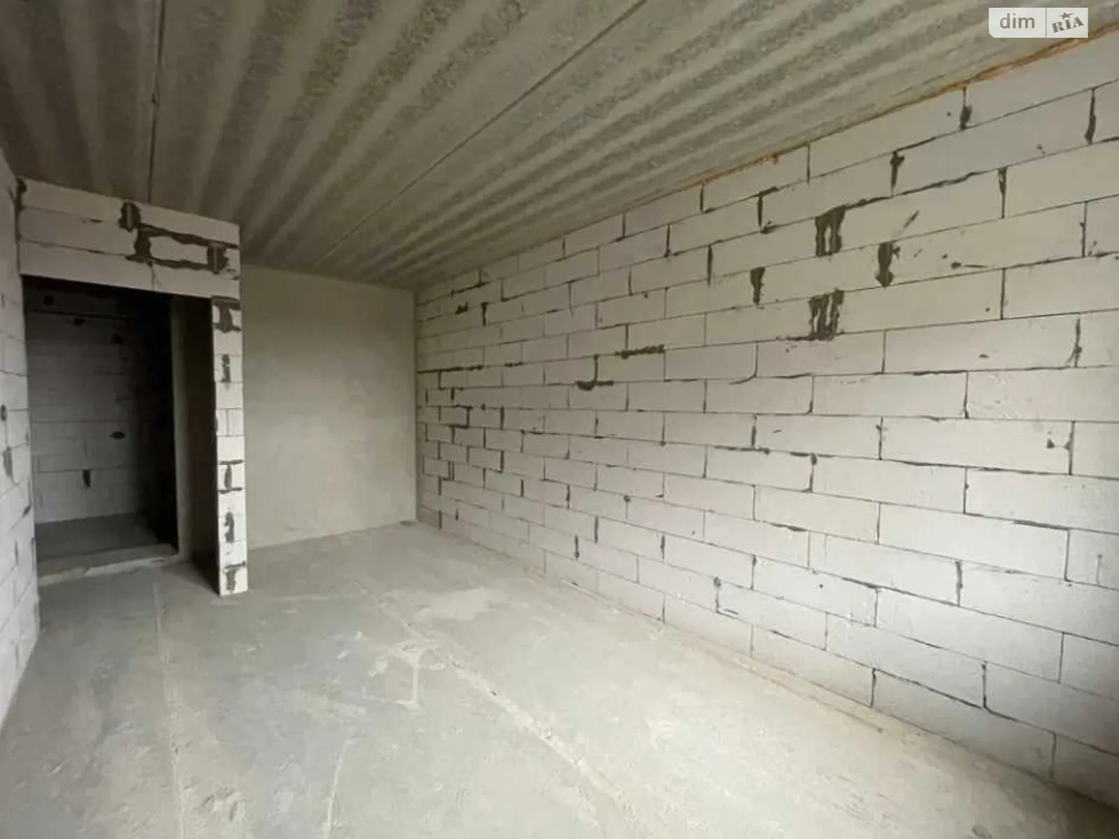 Продается 1-комнатная квартира 52 кв. м в Полтаве, ул. Великотырновская, 9А - фото 1