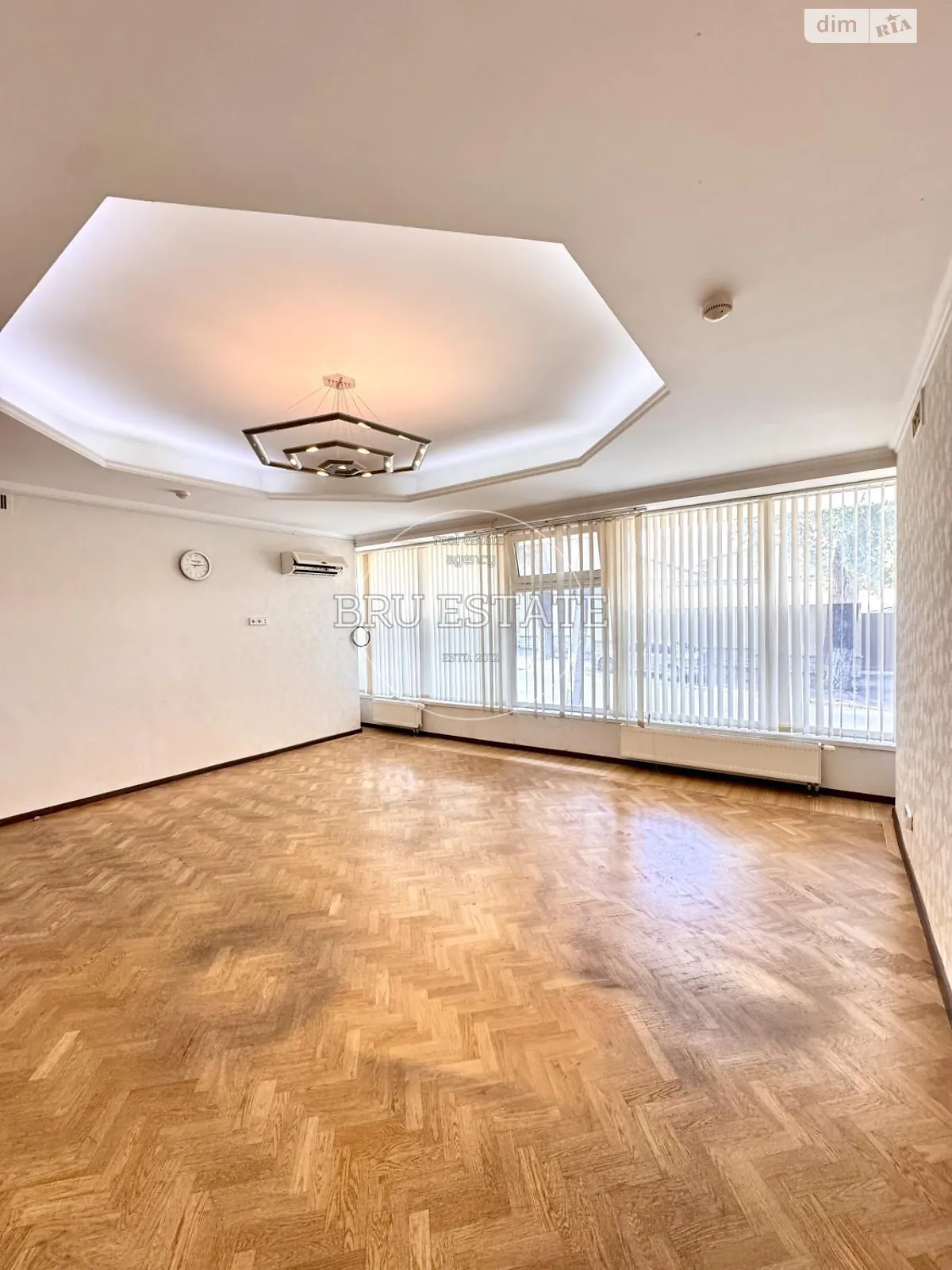 Сдается в аренду помещения свободного назначения 35.8 кв. м в 9-этажном здании, цена: 10000 грн - фото 1