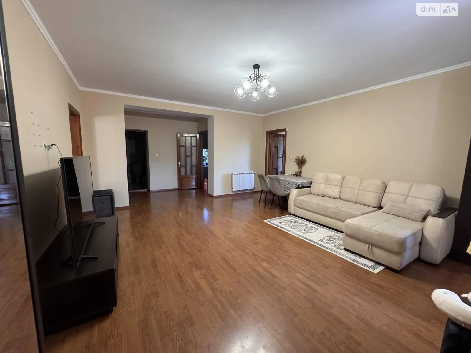 Продається будинок 3 поверховий 301.9 кв. м з ділянкою, цена: 210000 $ - фото 1