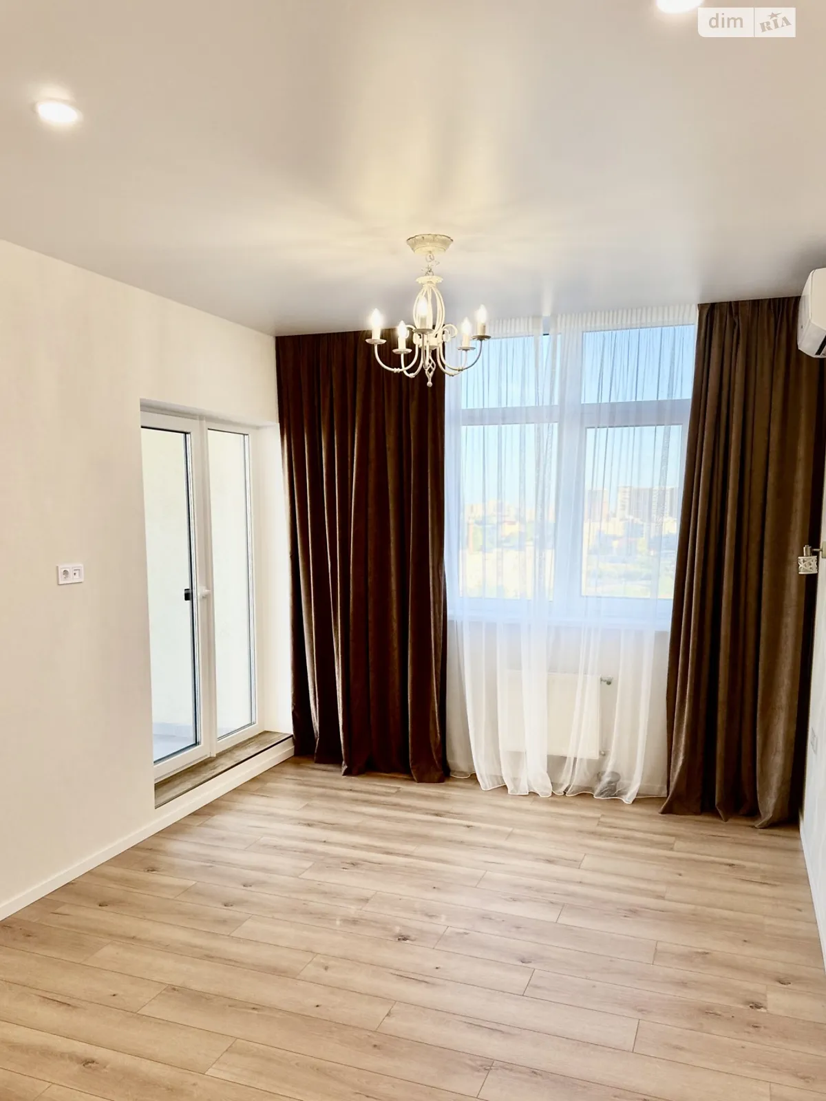 Продается 2-комнатная квартира 60.6 кв. м в Одессе, ул. Краснова, 1А - фото 1