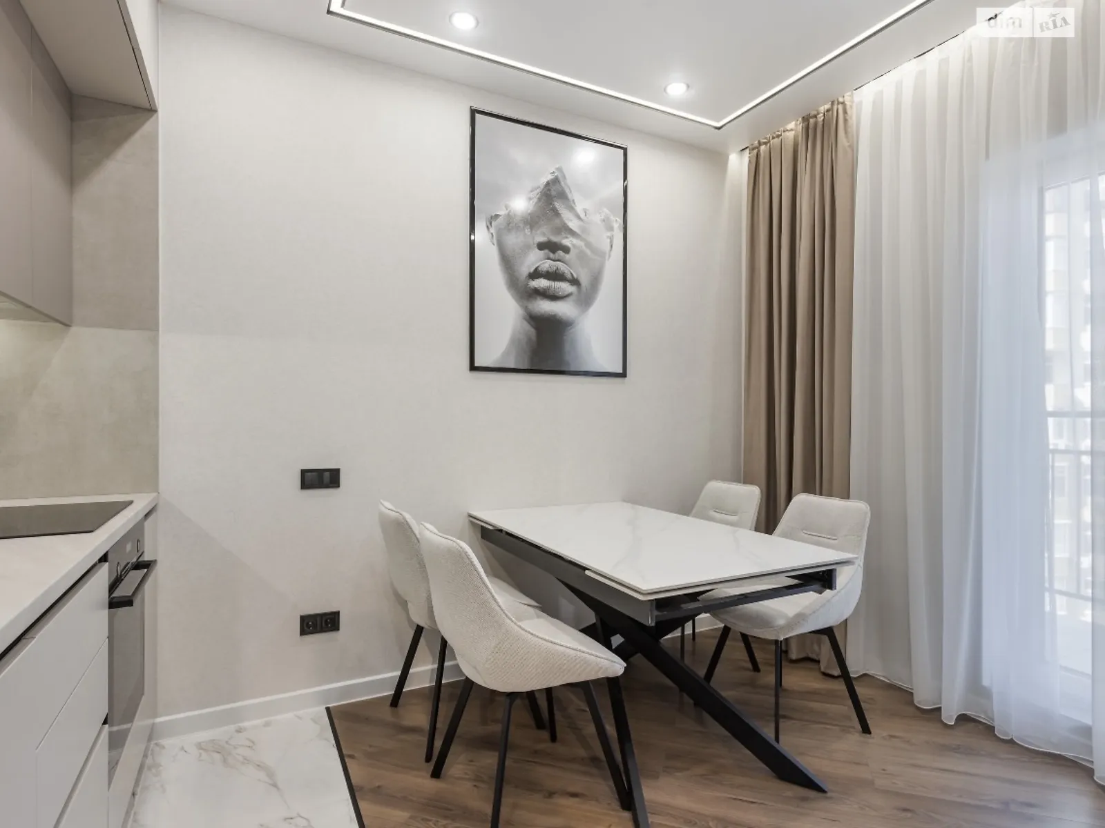 Продается 1-комнатная квартира 43 кв. м в Одессе, ул. Краснова, 3 корпус 60 - фото 1