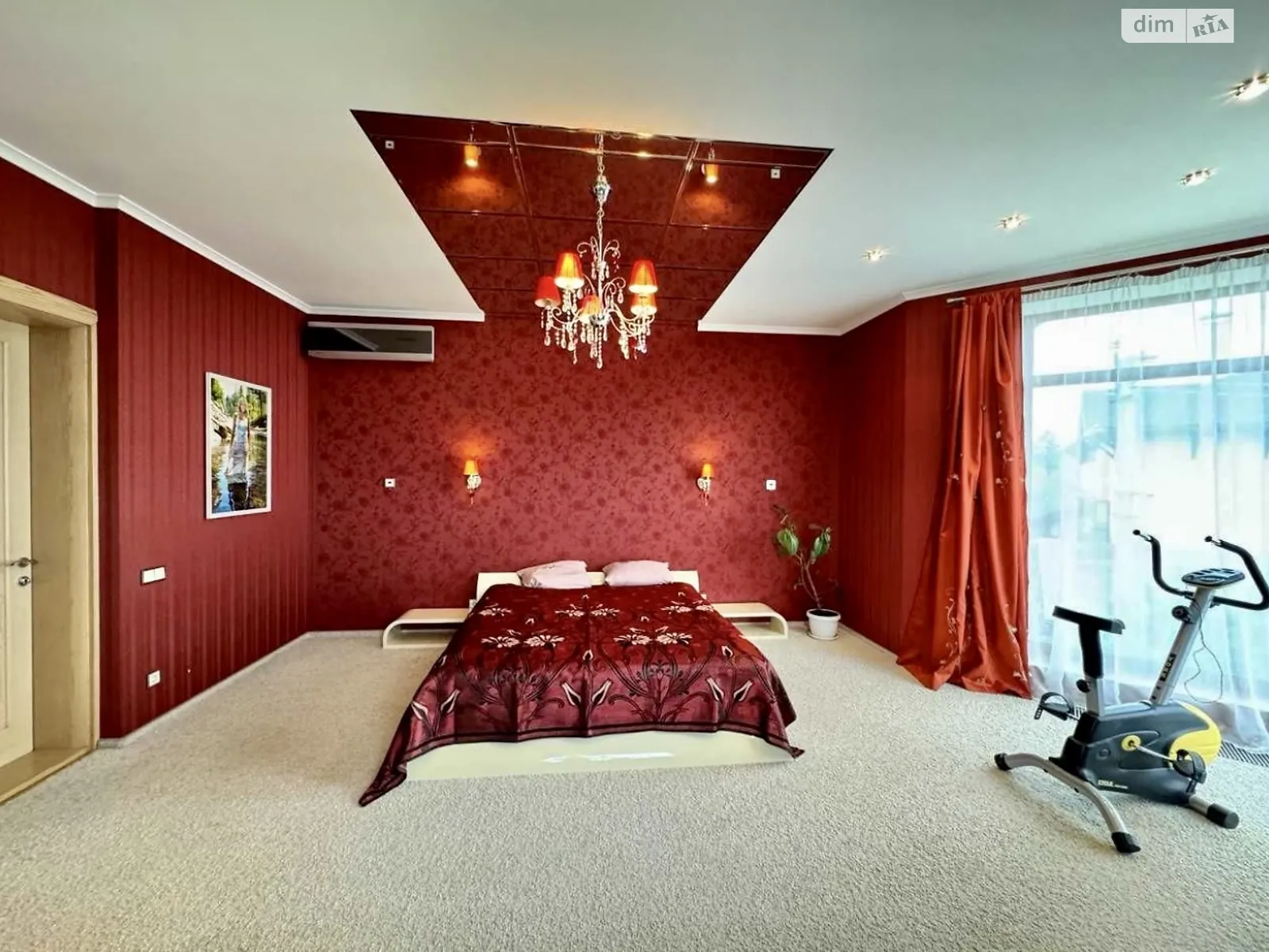 Продается дом на 2 этажа 265 кв. м с балконом, цена: 500000 $ - фото 1