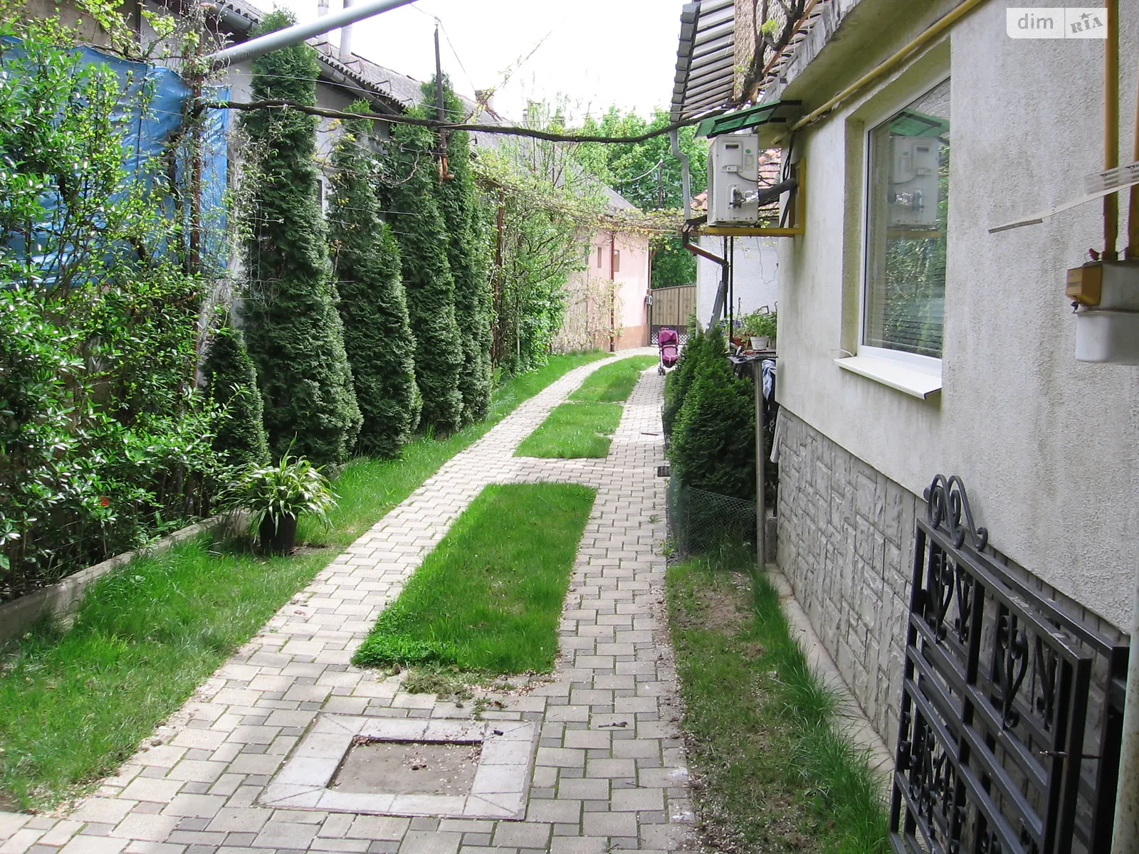 Продается дом на 2 этажа 176.3 кв. м с подвалом, цена: 90000 $ - фото 1