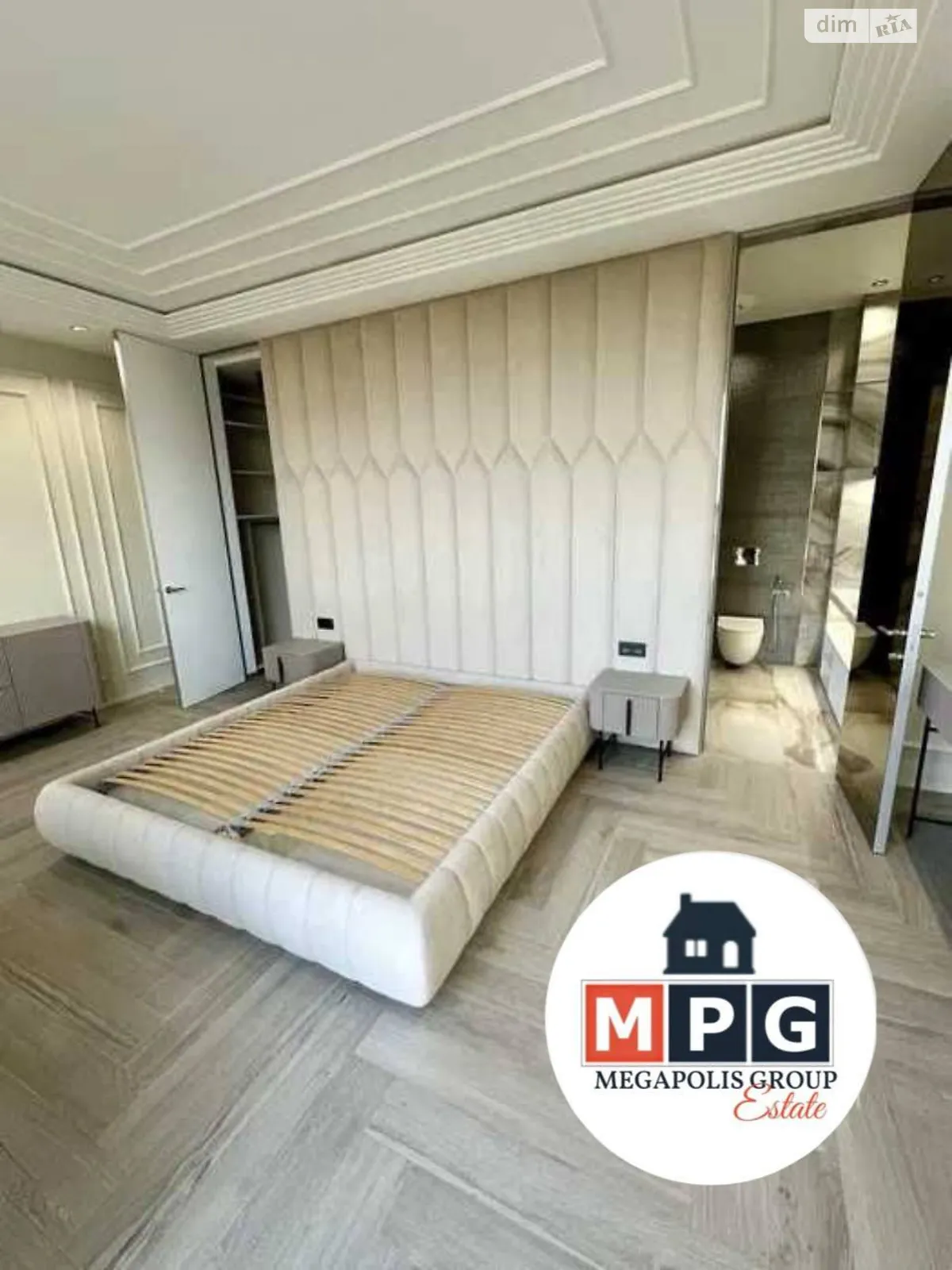 Продается 3-комнатная квартира 146 кв. м в Харькове, ул. Европейская(Новгородская), 46 - фото 1