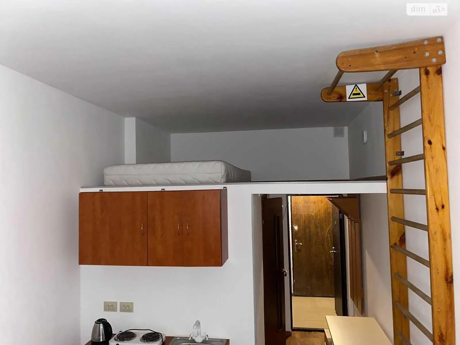 Продается 1-комнатная квартира 20 кв. м в Киеве, ул. Ракетная, 24 - фото 1