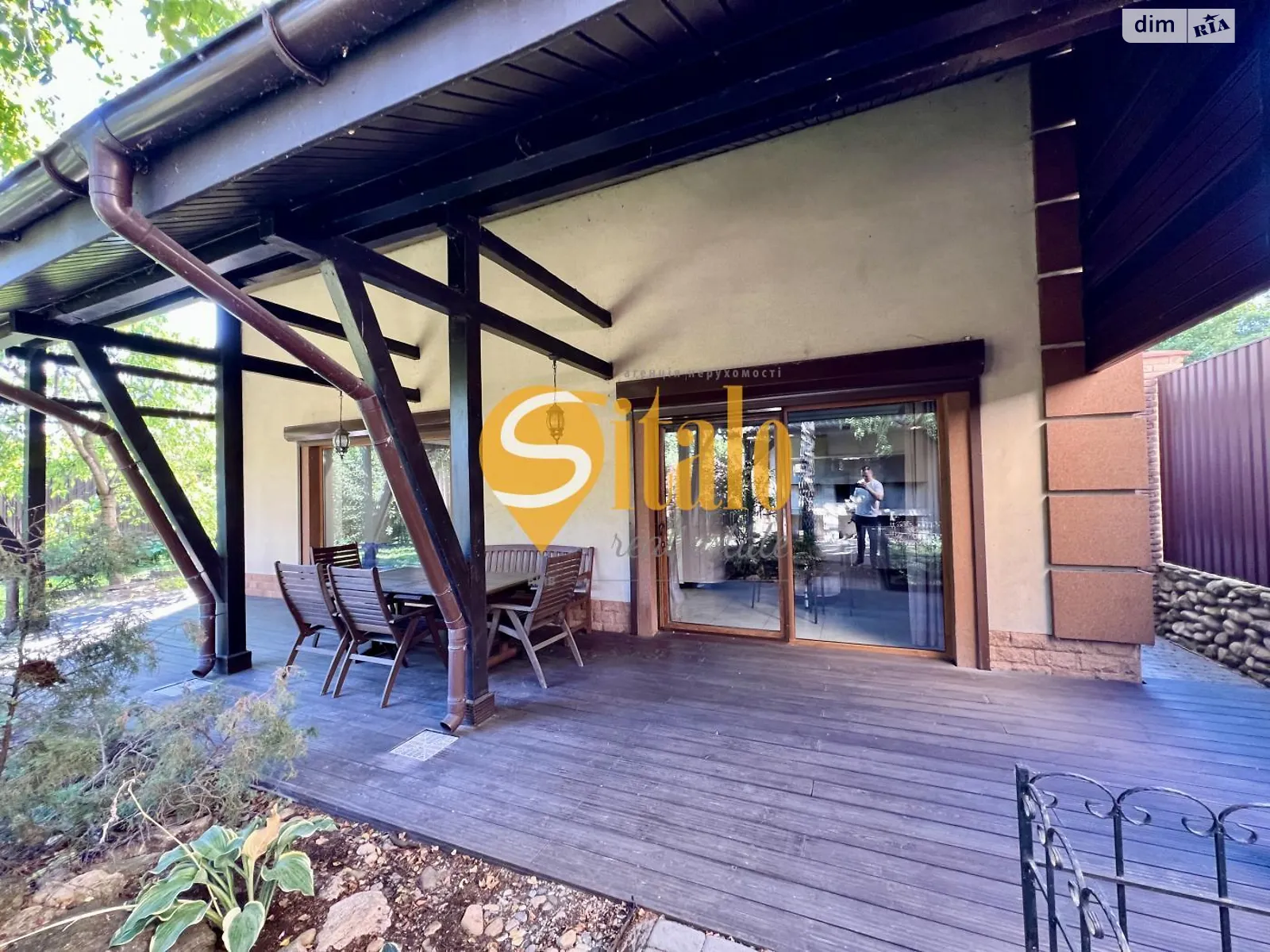 Продается дом на 2 этажа 235 кв. м с баней/сауной, цена: 325000 $ - фото 1