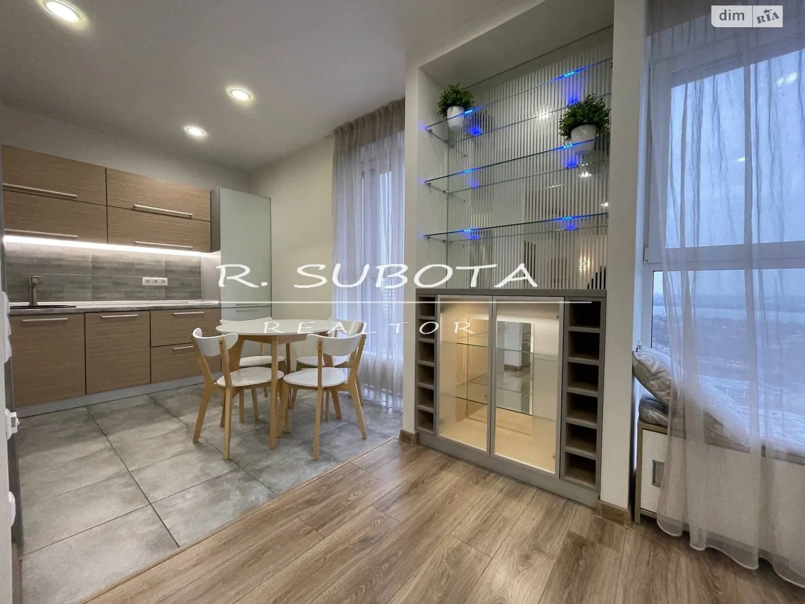 Сдается в аренду 2-комнатная квартира 65 кв. м в Днепре, ул. Акинфиева Ивана, 30А - фото 1