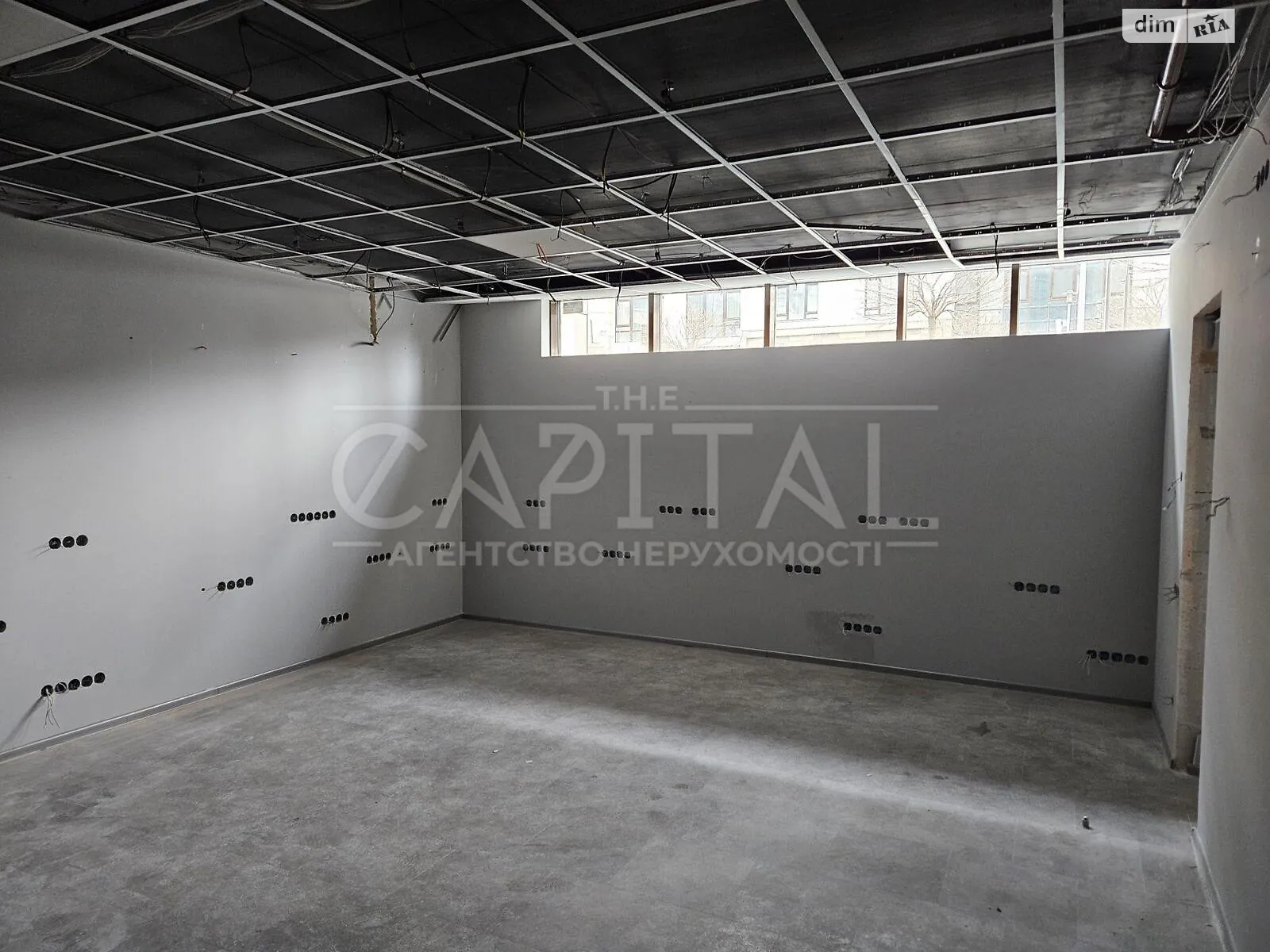 Продается офис 78.9 кв. м в бизнес-центре, цена: 181700 $ - фото 1