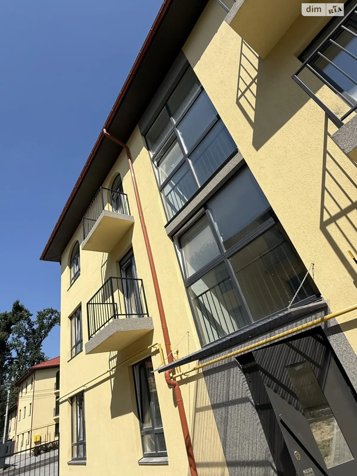 Продается 2-комнатная квартира 49 кв. м в Ворзеле, ул. Курортная, 96 - фото 1