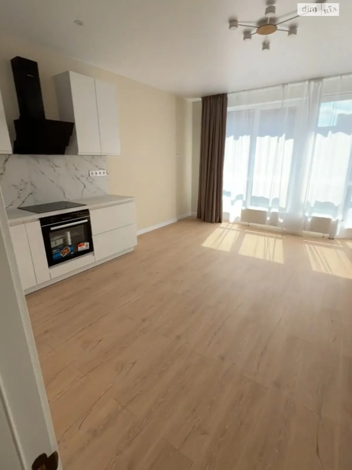 Продается 1-комнатная квартира 34 кв. м в Ирпене, ул. Университетская(Карла Маркса), 1Л/1 - фото 1