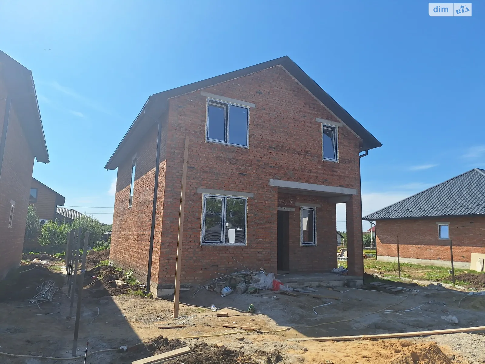 Продается дом на 2 этажа 124 кв. м с подвалом, цена: 77000 $ - фото 1