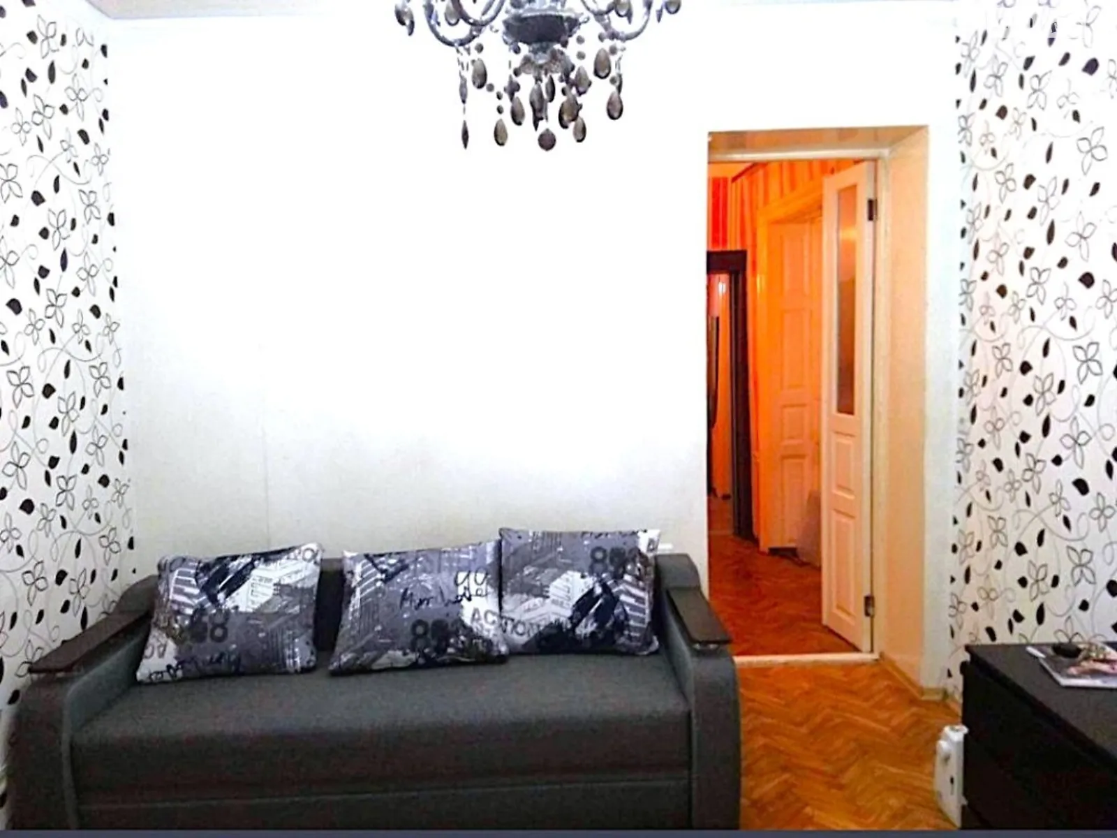 Продается 2-комнатная квартира 32 кв. м в Одессе, ул. Дегтярная, 10 - фото 1