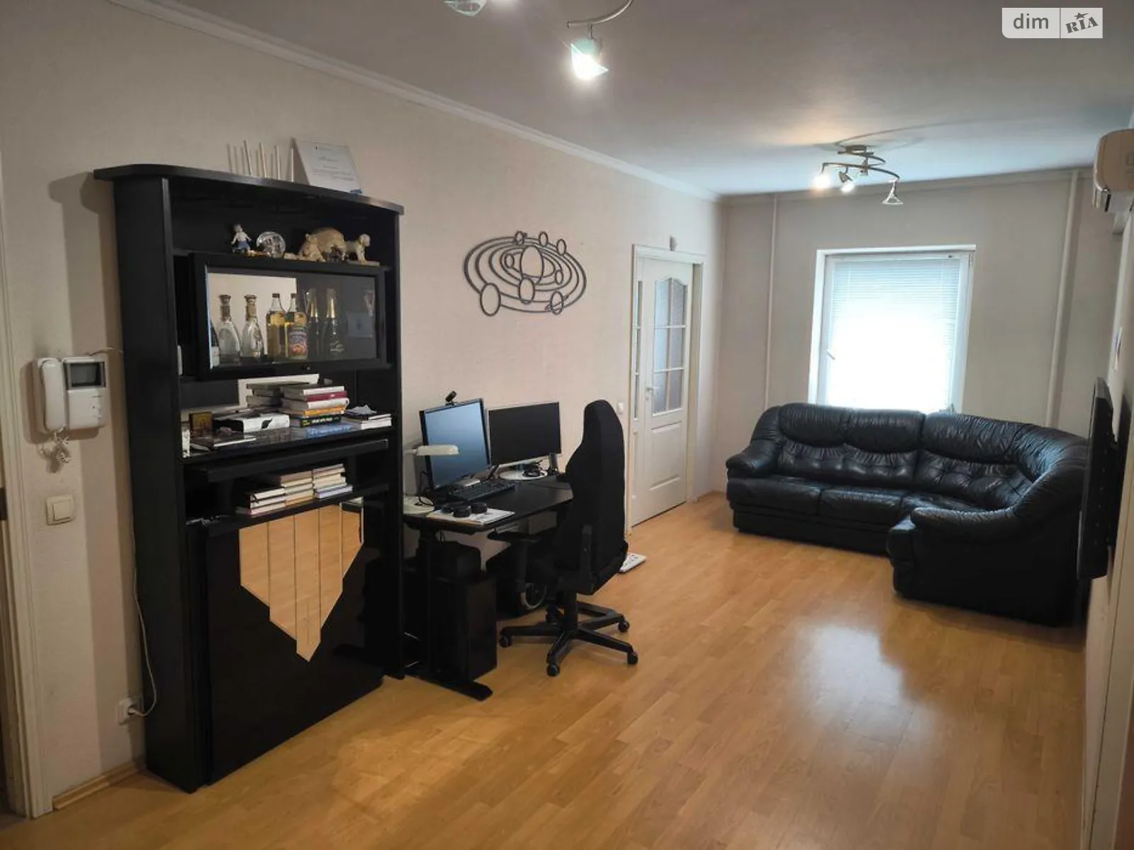 Продається 3-кімнатна квартира 73.4 кв. м у Києві, вул. Оноре де Бальзака, 46А - фото 1