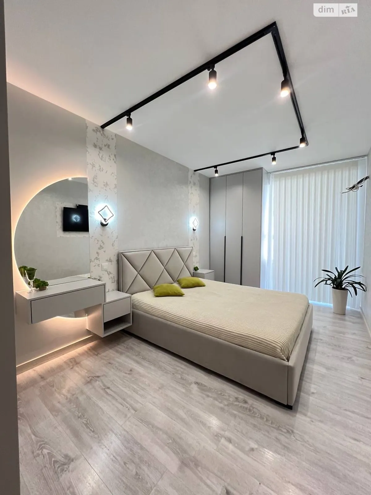 Продается 3-комнатная квартира 66.7 кв. м в Криховцах, ул. Довженко А. - фото 1