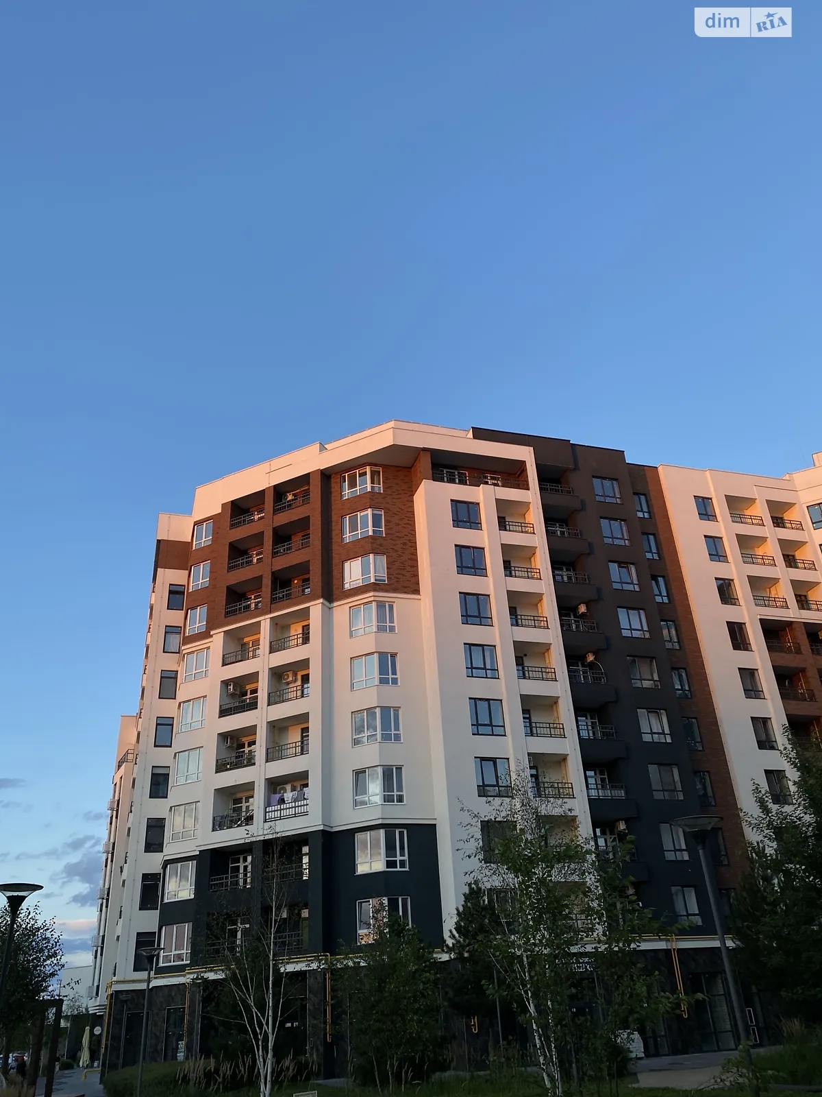 Продається 3-кімнатна квартира 80 кв. м у Ірпені, вул. Ольги Кобилянської(Достоєвського), 1В/17 - фото 1