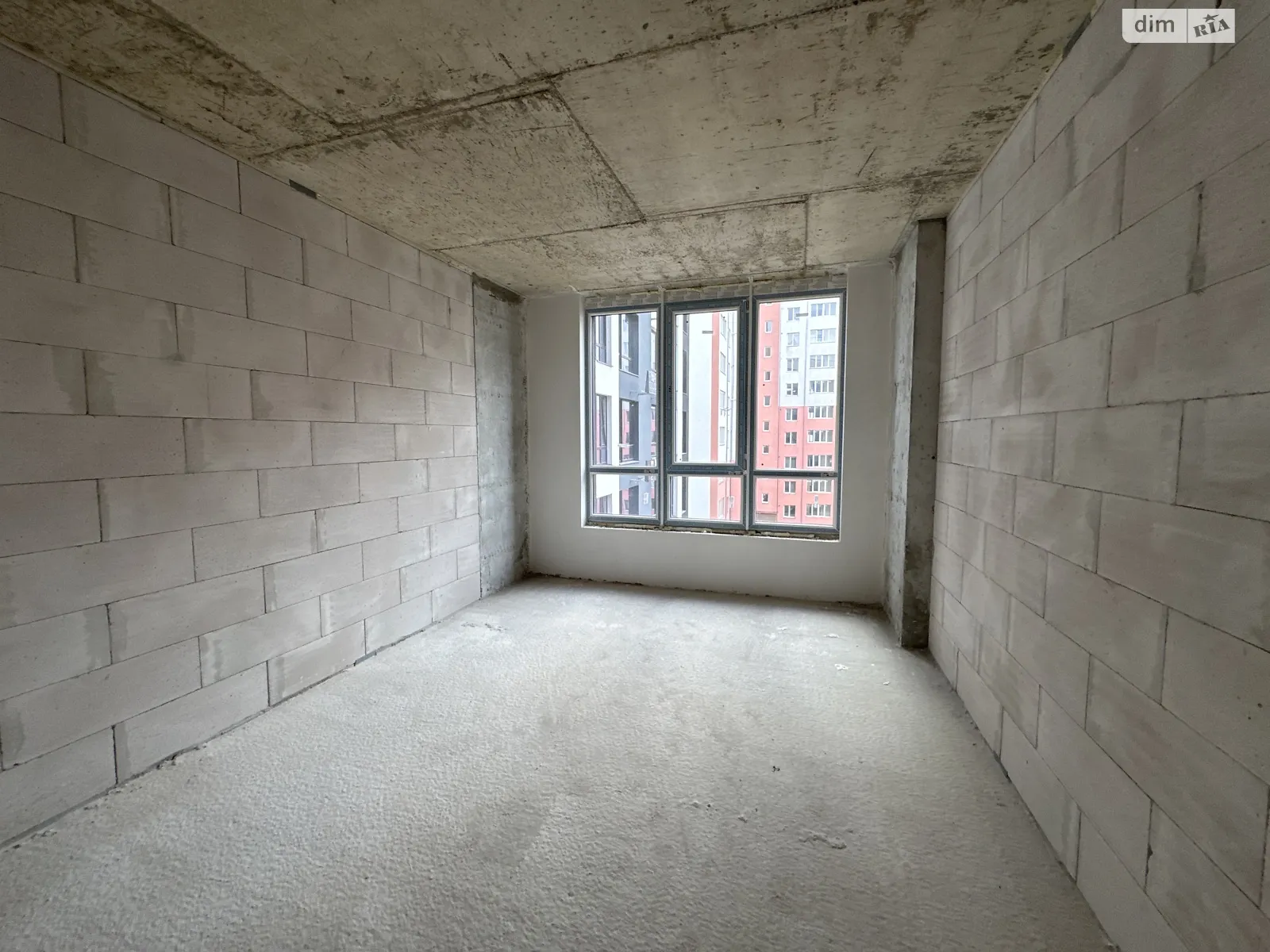 Продается 2-комнатная квартира 64 кв. м в Ивано-Франковске, ул. Химиков - фото 1