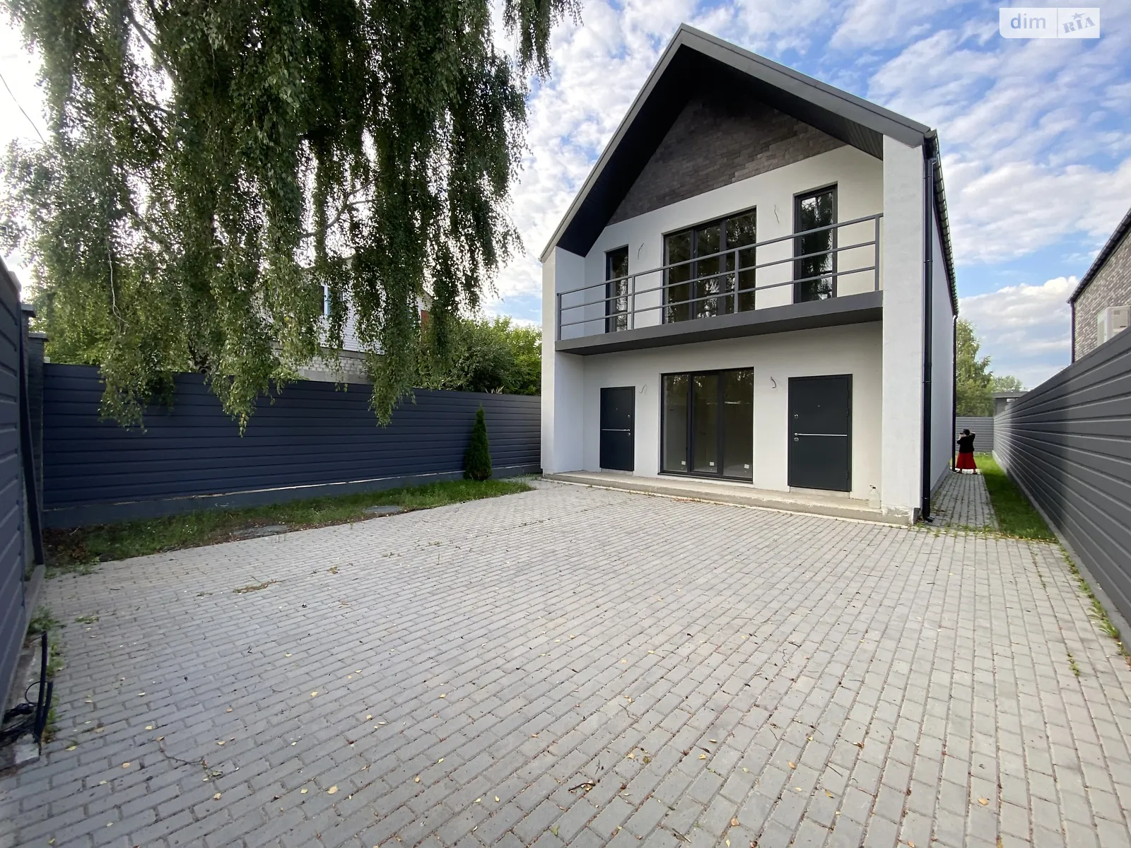 Продается дом на 2 этажа 185 кв. м с террасой, цена: 219000 $ - фото 1