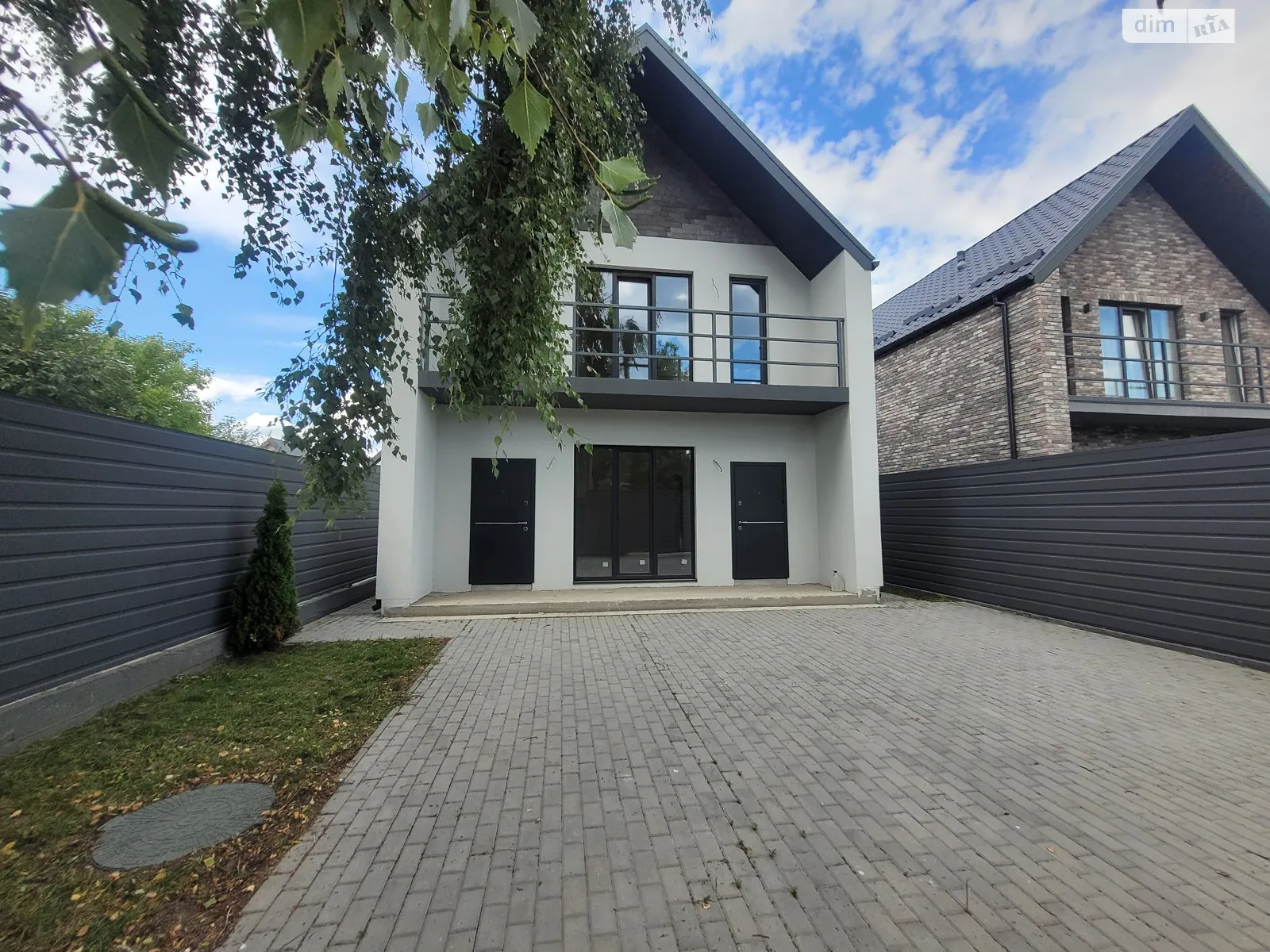 Продается дом на 2 этажа 185 кв. м с террасой, цена: 219000 $ - фото 1