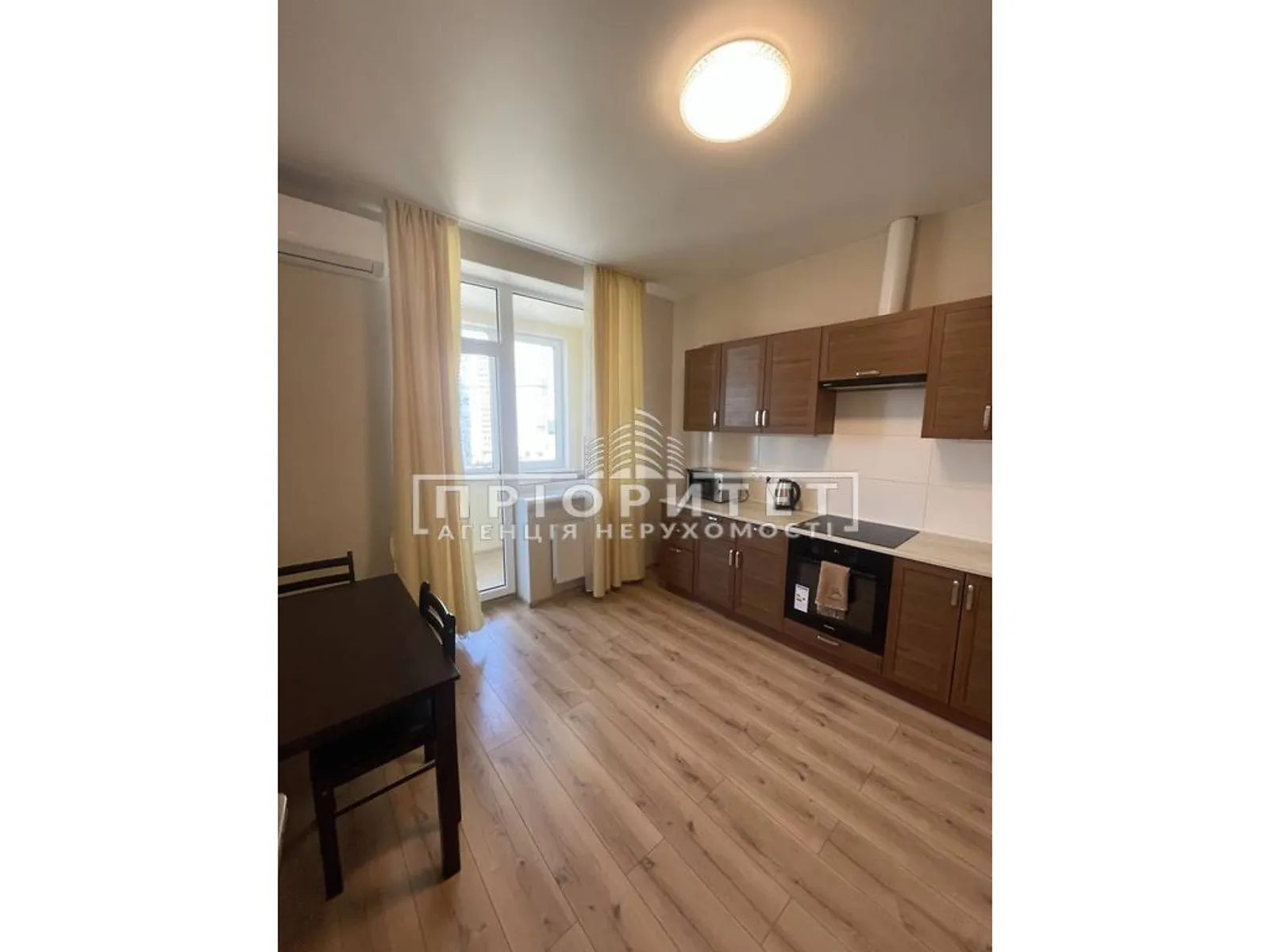 Продається 1-кімнатна квартира 45 кв. м у Одесі, вул. Канатна - фото 1