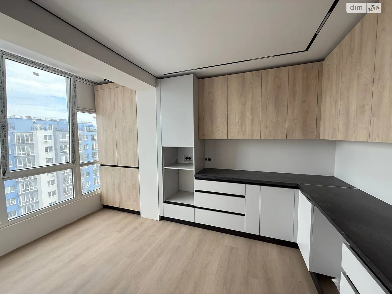 Продается 2-комнатная квартира 108 кв. м в Ивано-Франковске, ул. Княгинин - фото 1