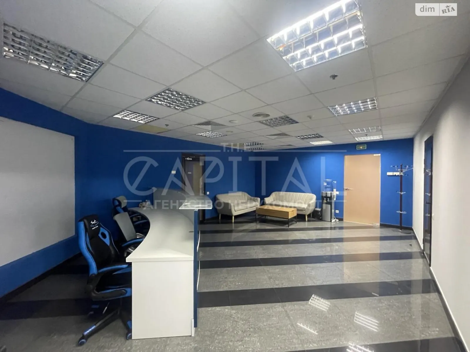 Здається в оренду офіс 195 кв. м в бізнес-центрі, цена: 5595 $ - фото 1