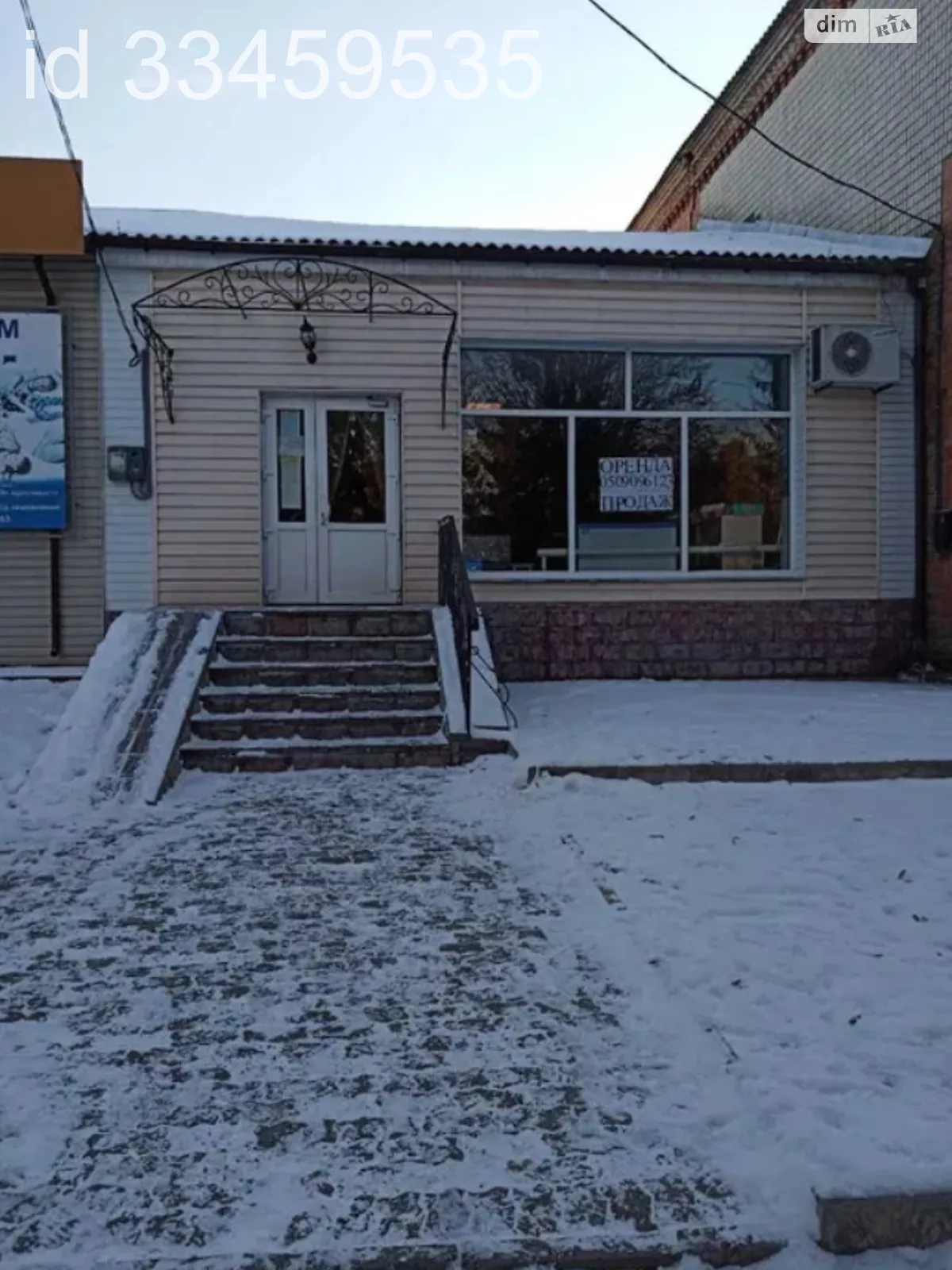 Сдается в аренду помещения свободного назначения 141.7 кв. м в 1-этажном здании, цена: 500 $ - фото 1