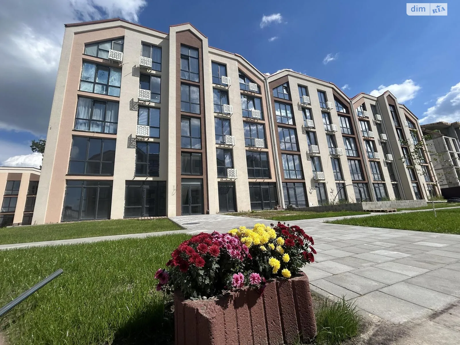 Продается 1-комнатная квартира 50.2 кв. м в Святопетровское, бул. Леси Украинки, 30 - фото 1