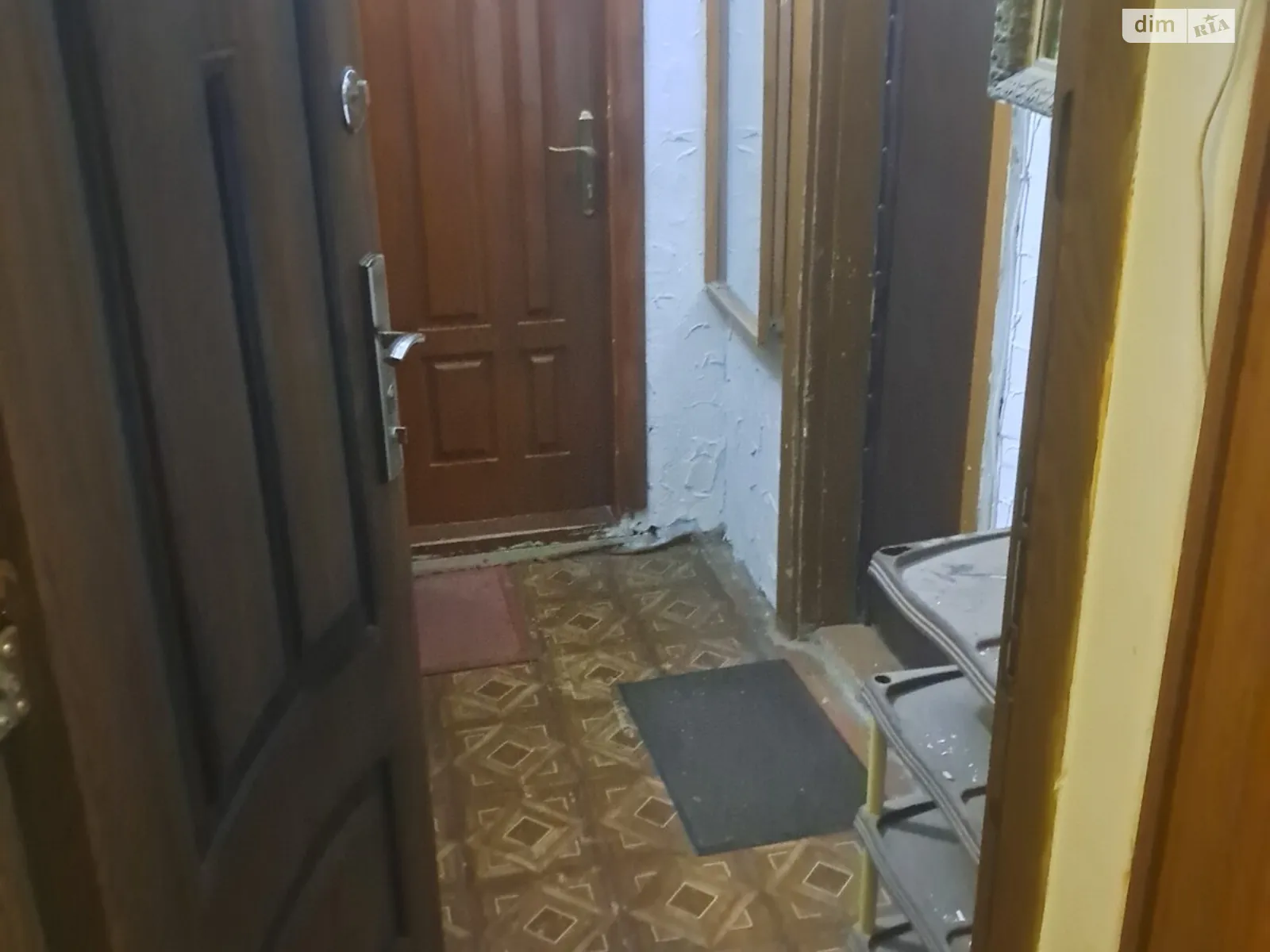 Продается 3-комнатная квартира 67 кв. м в Ужгороде, ул. Героев 128-й бригады(8-го Марта), 20 - фото 1