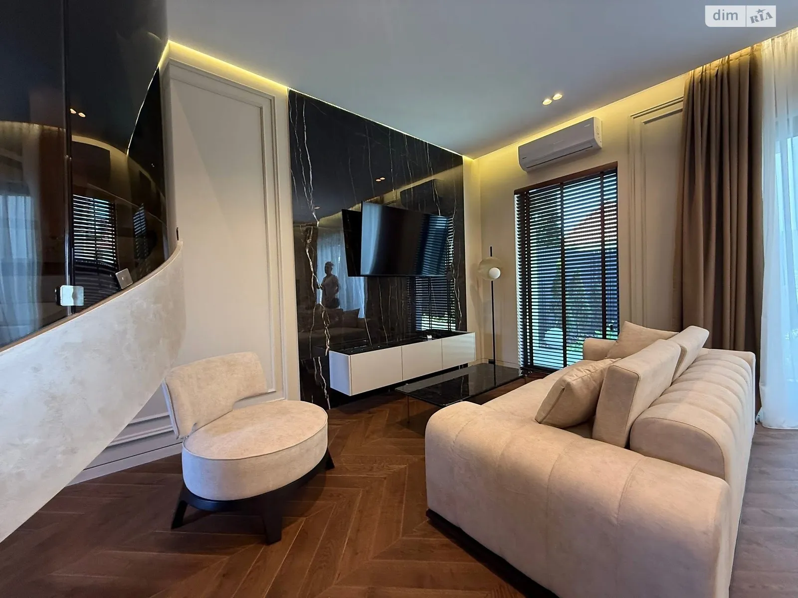 ул. Серебристая Червеница Ужгород, цена: 260000 $ - фото 1