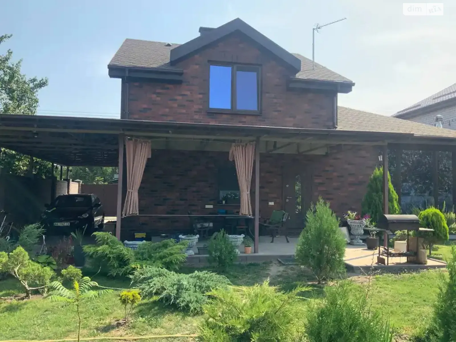 Продается дом на 2 этажа 143 кв. м с садом, цена: 175000 $ - фото 1