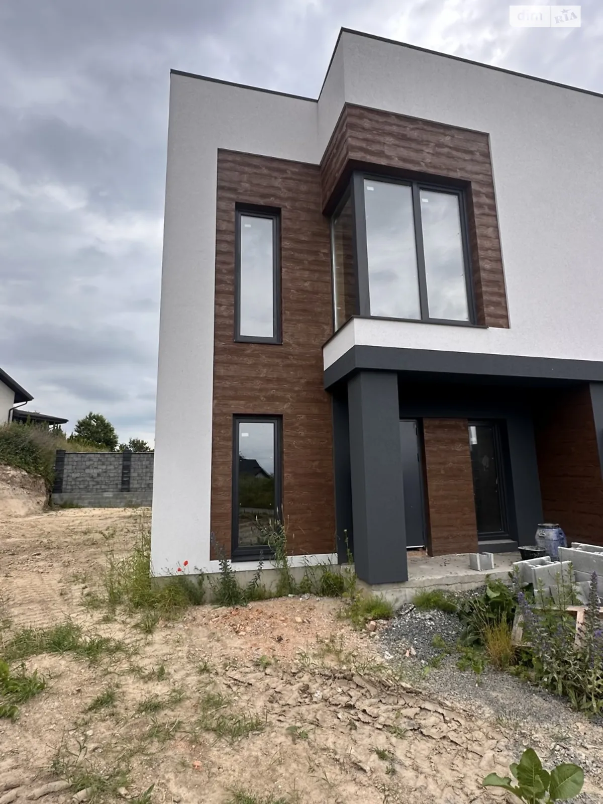 ул. Полищука Красные Горы Ровно, цена: 75000 $ - фото 1