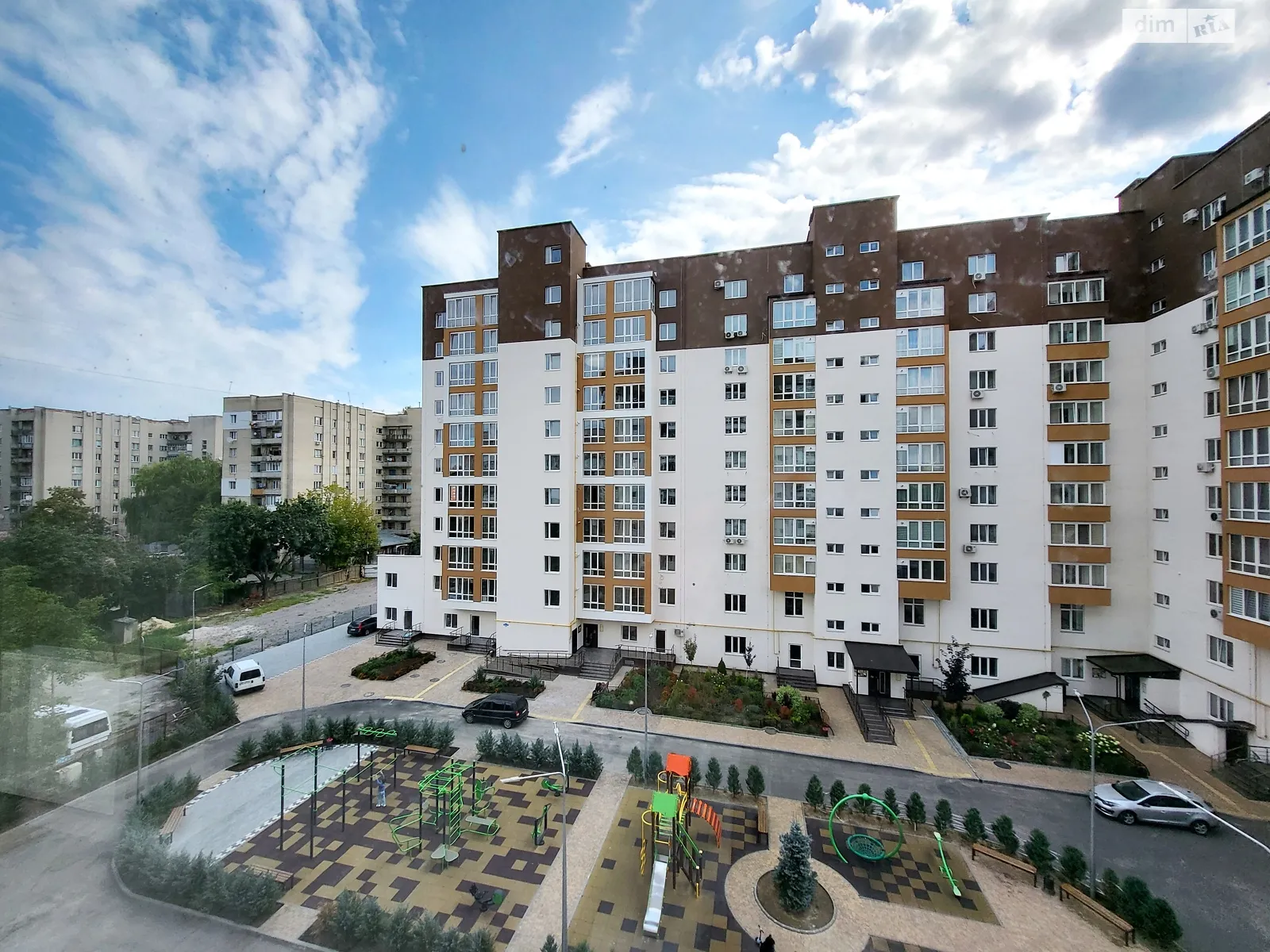 Сдается в аренду 2-комнатная квартира 56 кв. м в Виннице, просп. Юности - фото 1