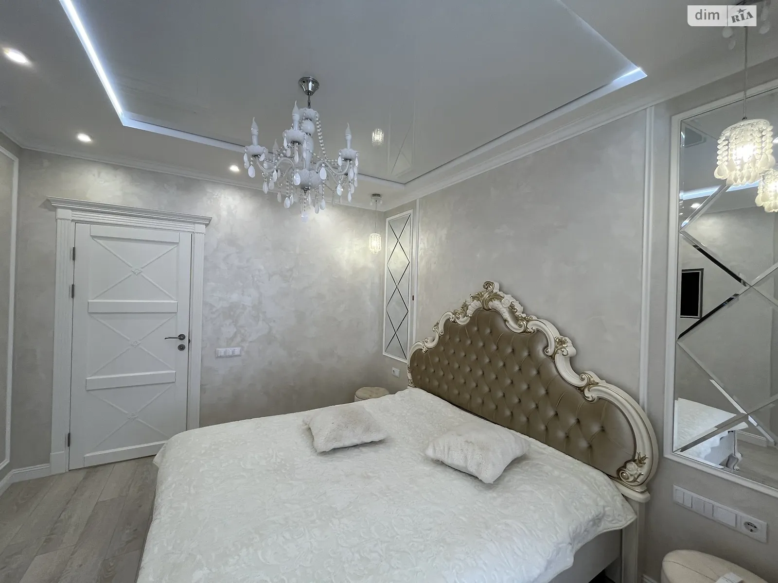 Продается 2-комнатная квартира 81.6 кв. м в Хмельницком, ул. Сечевых Стрельцов, 2/2 - фото 1