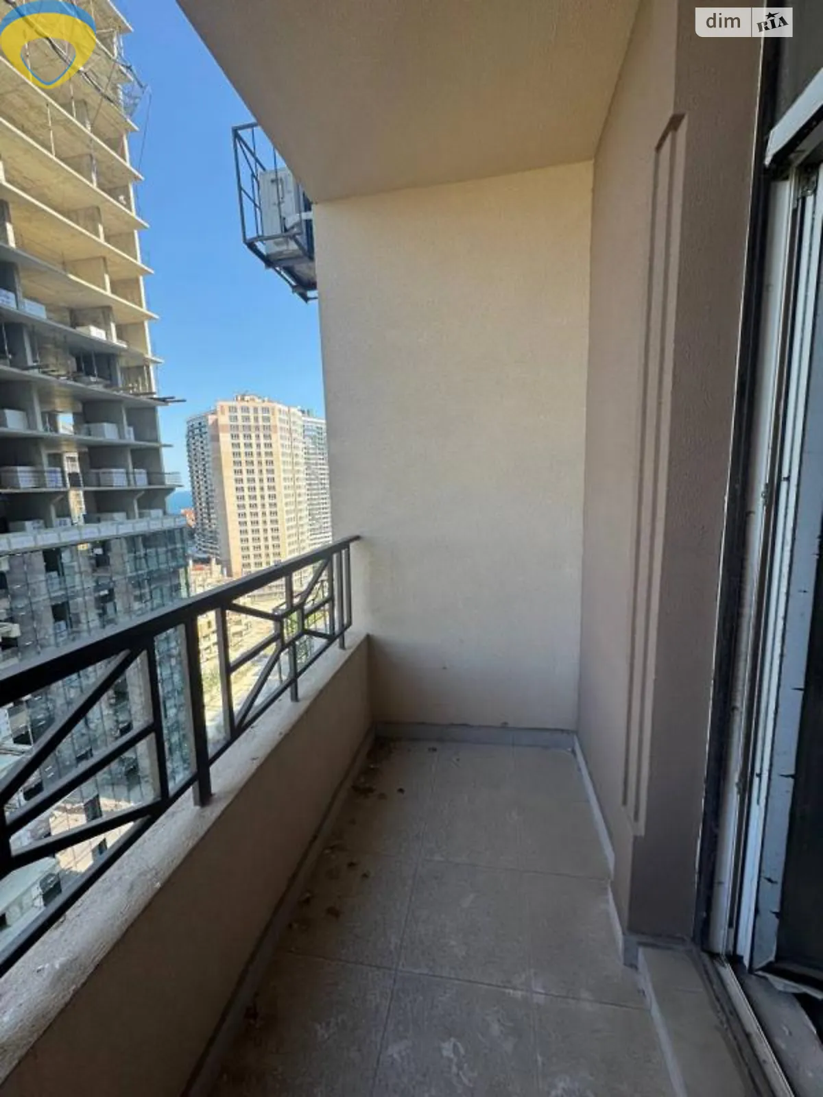 Продається 1-кімнатна квартира 47 кв. м у Одесі, пров. Курортний, 1/2 - фото 1