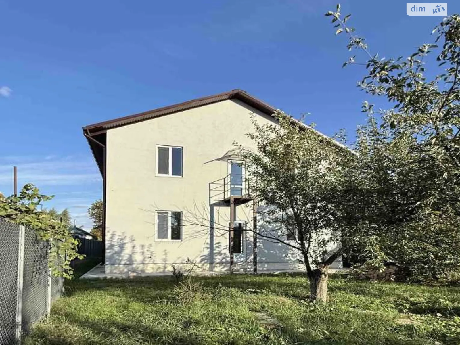 Продается дом на 2 этажа 180 кв. м с баней/сауной, цена: 120000 $ - фото 1