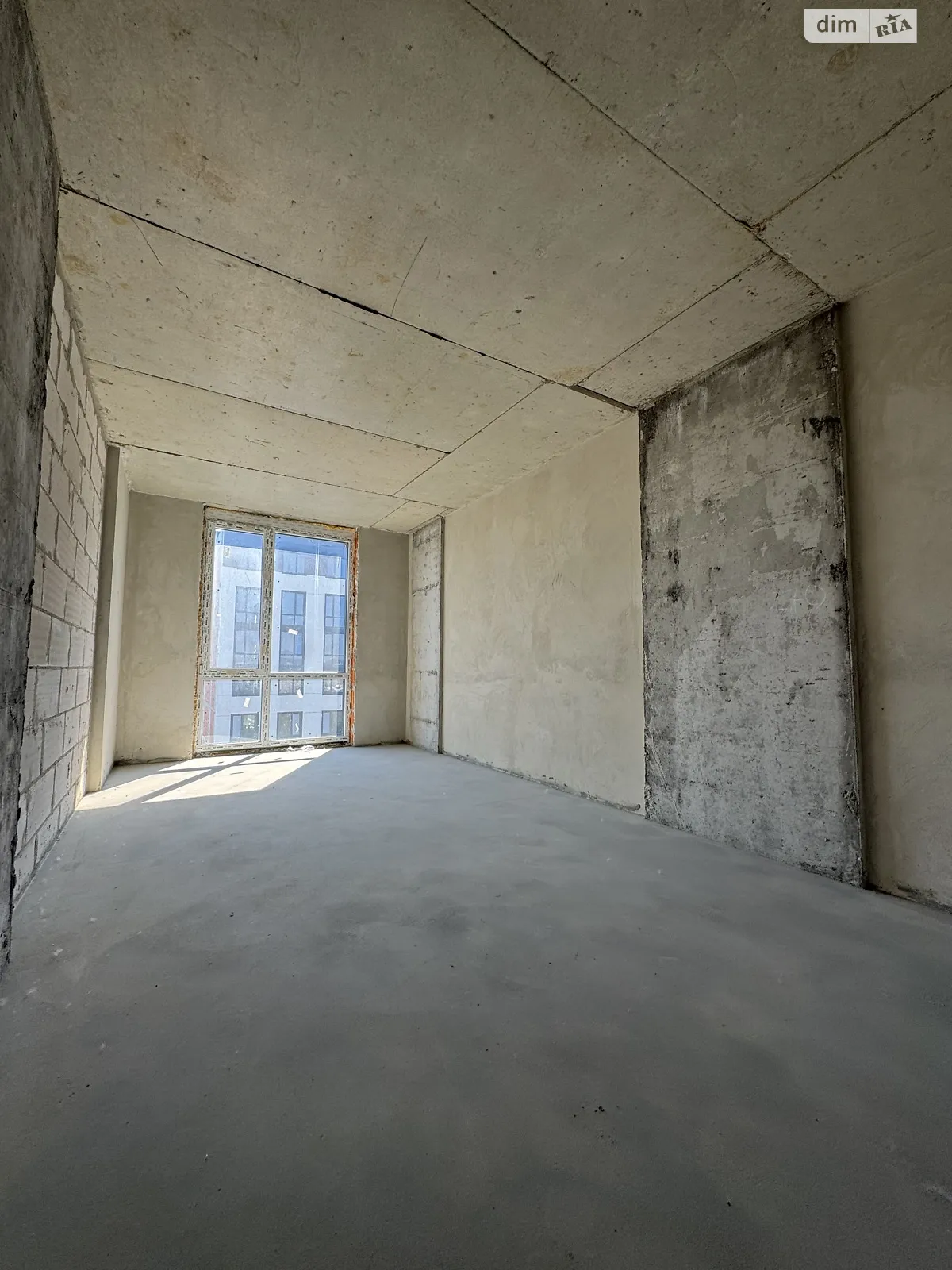 Продается 1-комнатная квартира 47.8 кв. м в Ивано-Франковске, ул. Ленкавского, 2 - фото 1