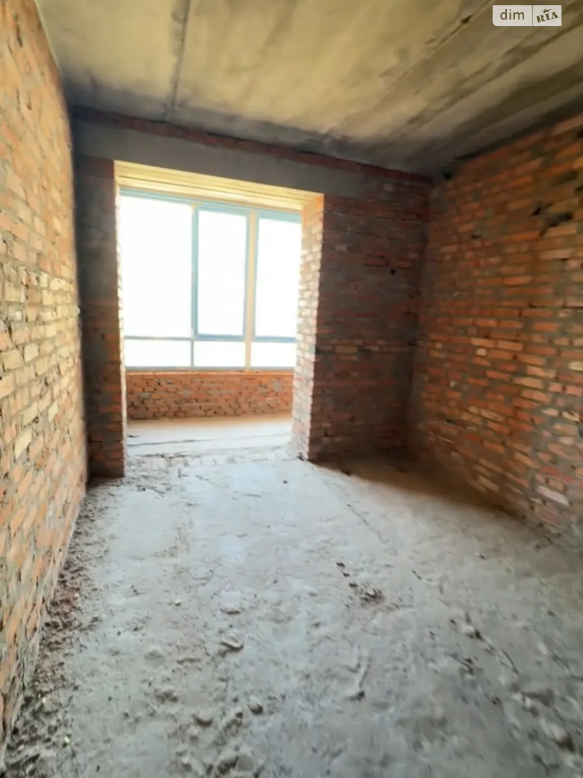 Продается 1-комнатная квартира 38 кв. м в Буче, ул. Ивана Кожедуба, 8А - фото 1