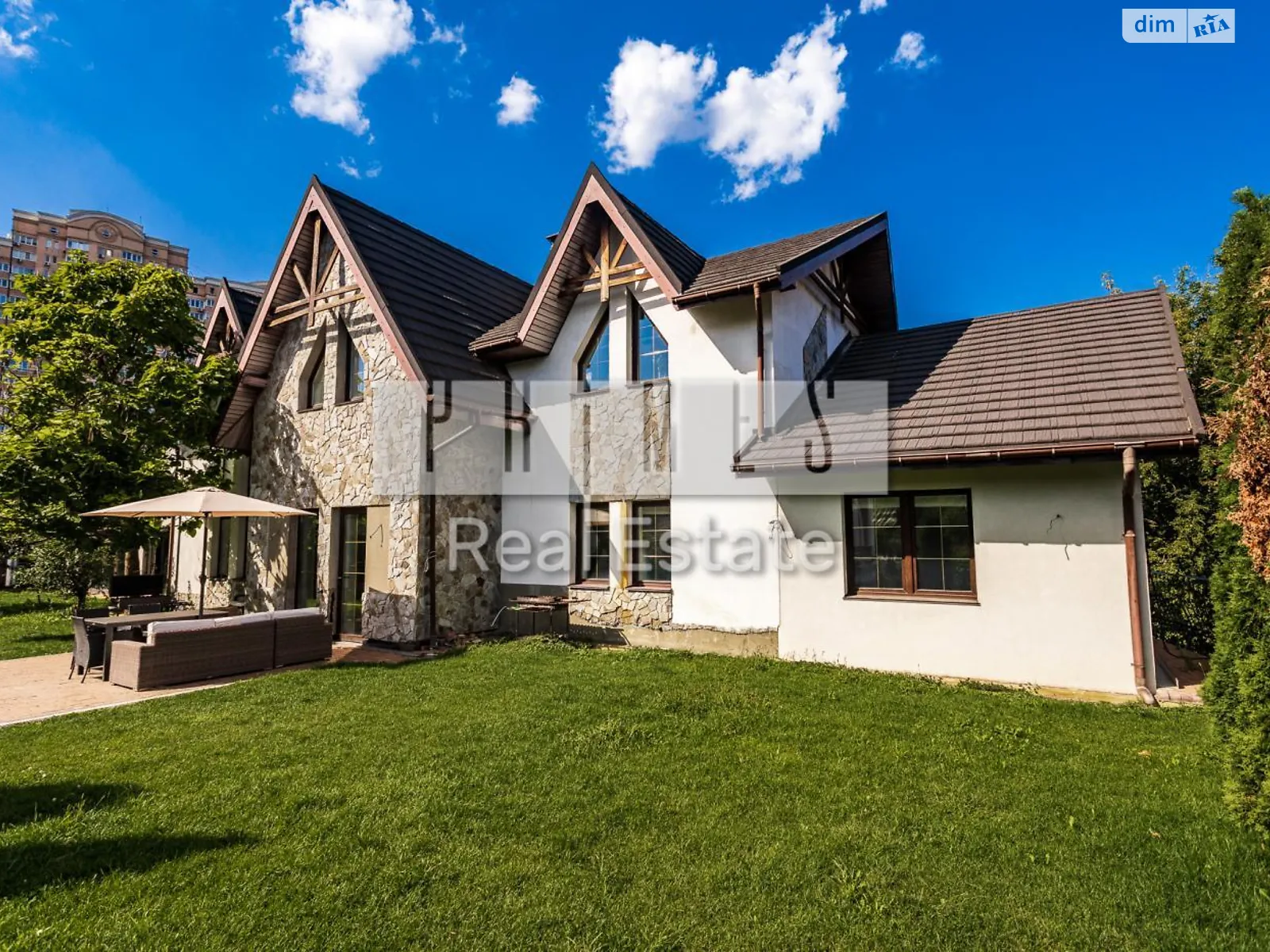 Продается дом на 3 этажа 760 кв. м с беседкой, цена: 580000 $ - фото 1