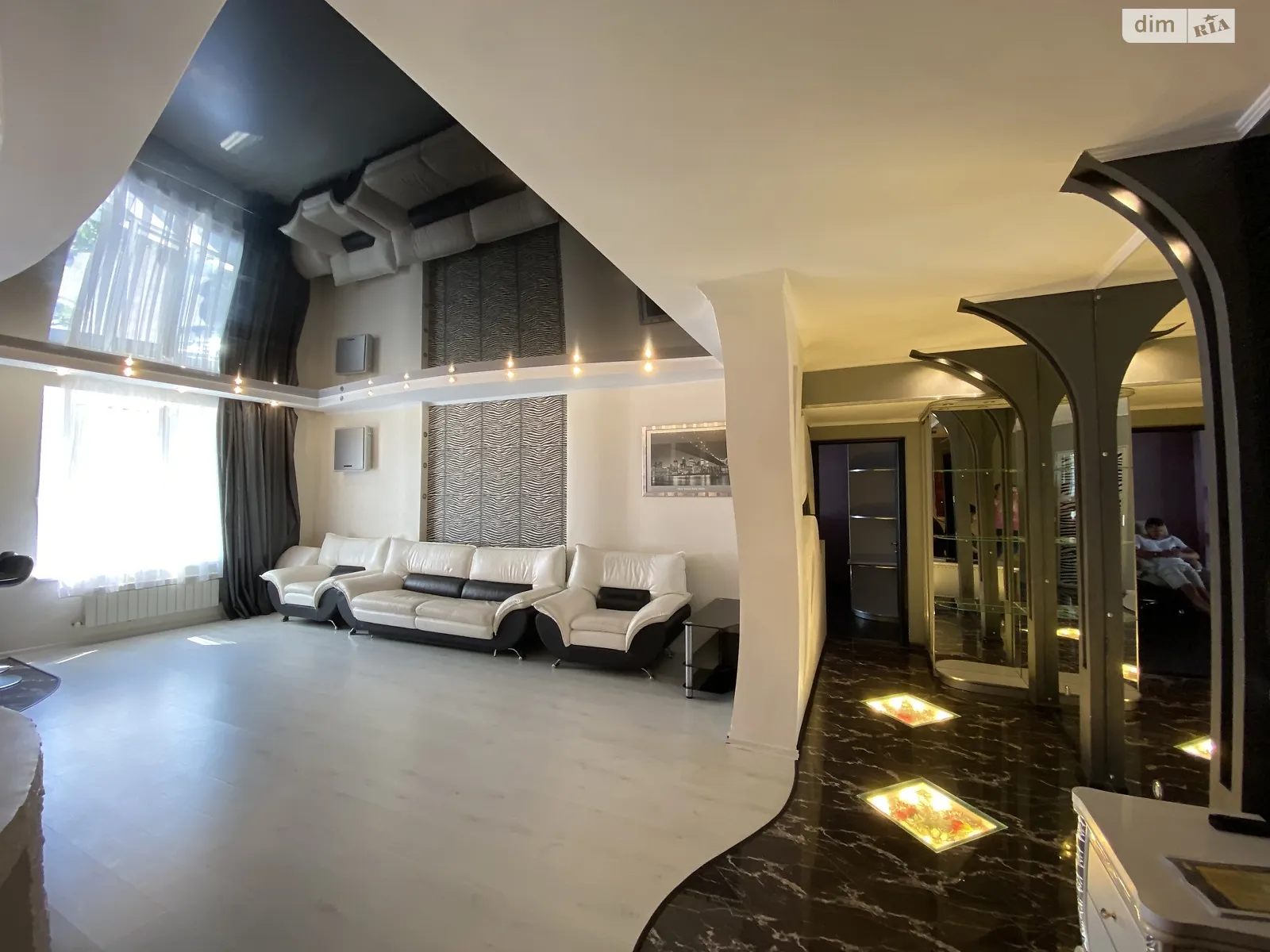 Продается 2-комнатная квартира 105 кв. м в Виннице, цена: 140000 $ - фото 1