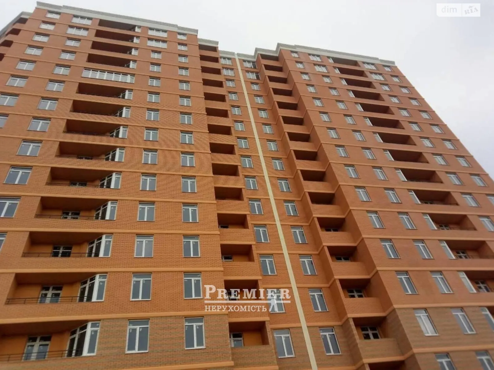 Продається 3-кімнатна квартира 98 кв. м у Одесі, вул. Жаботинського, 55/6 - фото 1