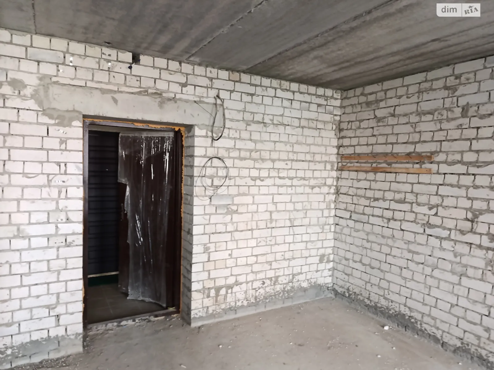 Продается 1-комнатная квартира 33 кв. м в Харькове, ул. Козакевича - фото 1