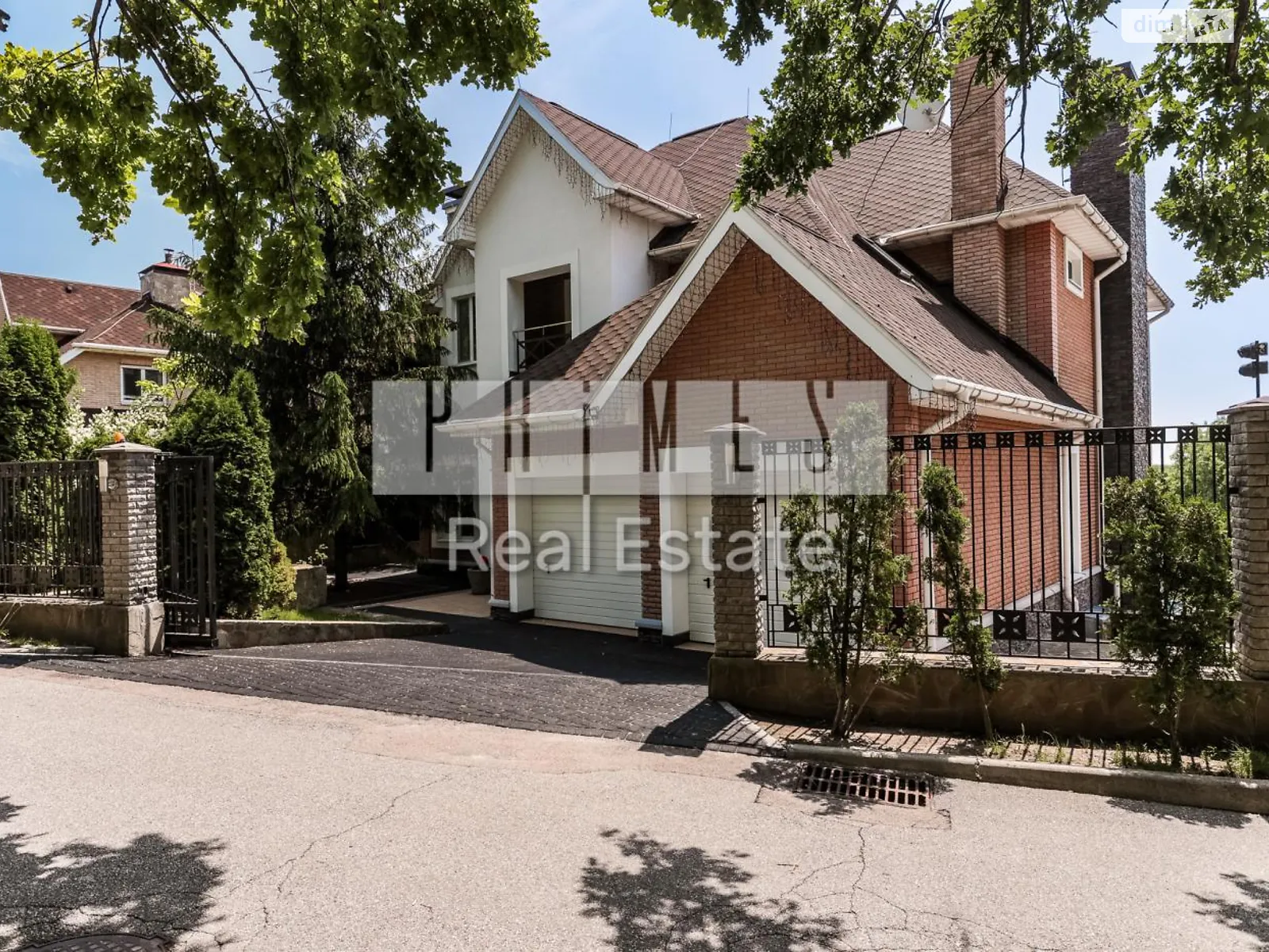 Продається будинок 3 поверховий 370 кв. м з бесідкою, цена: 1000000 $ - фото 1