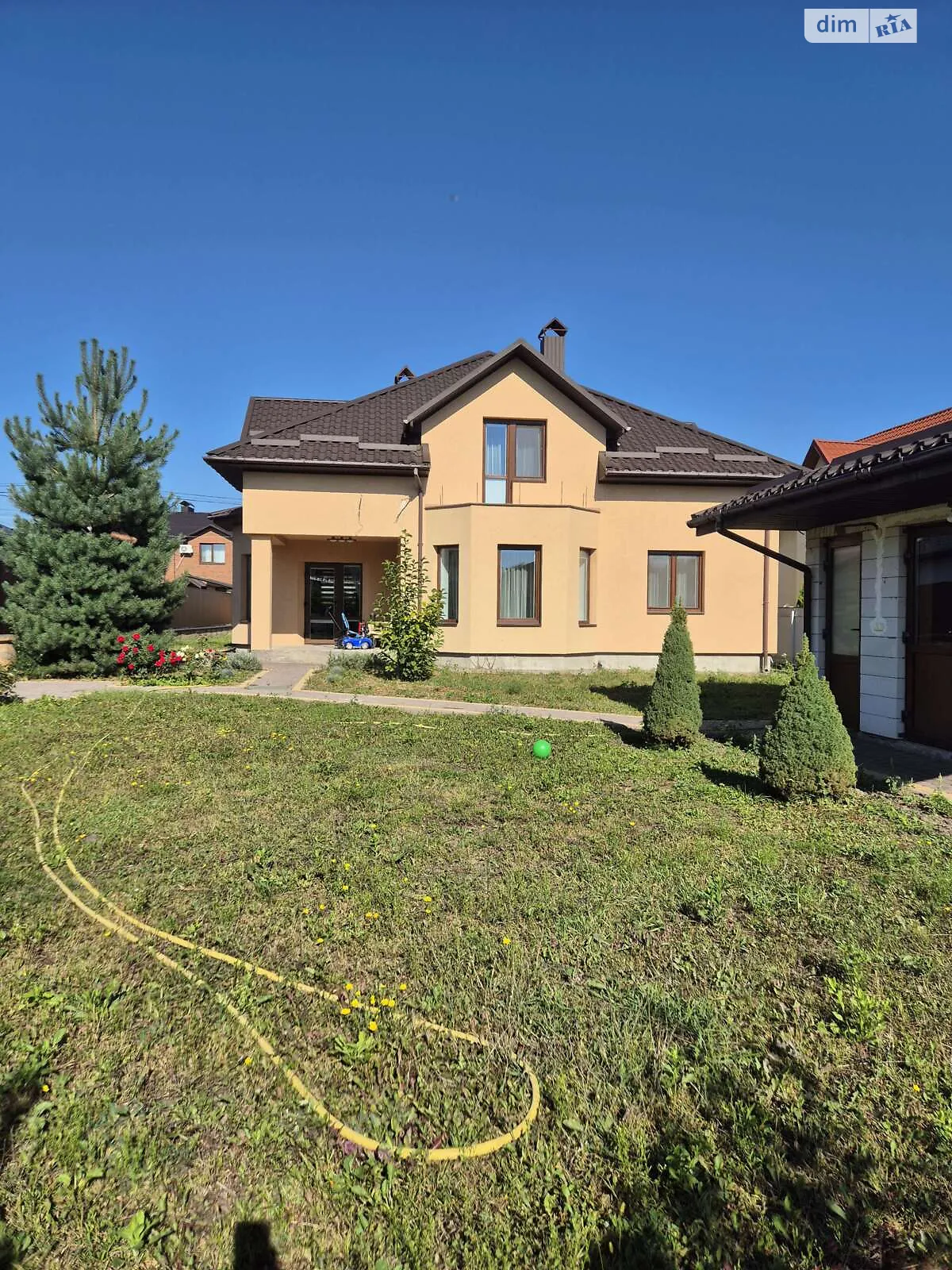 Продается дом на 2 этажа 231.6 кв. м с бассейном, цена: 320000 $ - фото 1
