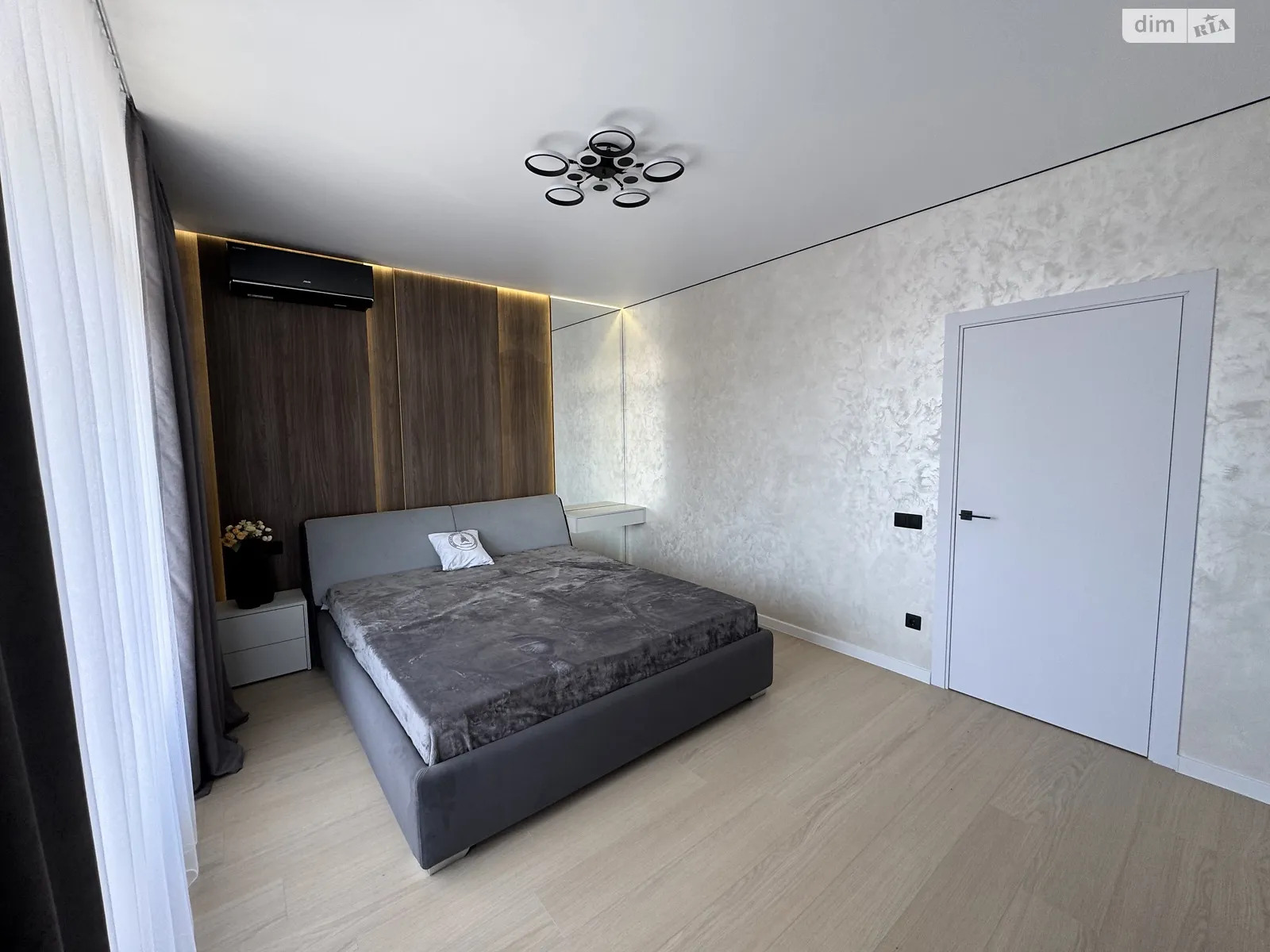 Продается дом на 2 этажа 125 кв. м с гаражом, цена: 209000 $ - фото 1