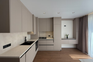 Продажа квартиры, Ровно, р‑н. Южный, Николая Боголюбова улица, дом 5