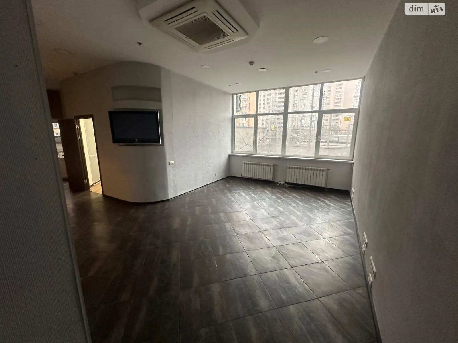 Сдается в аренду помещения свободного назначения 59 кв. м в 23-этажном здании, цена: 33000 грн - фото 1