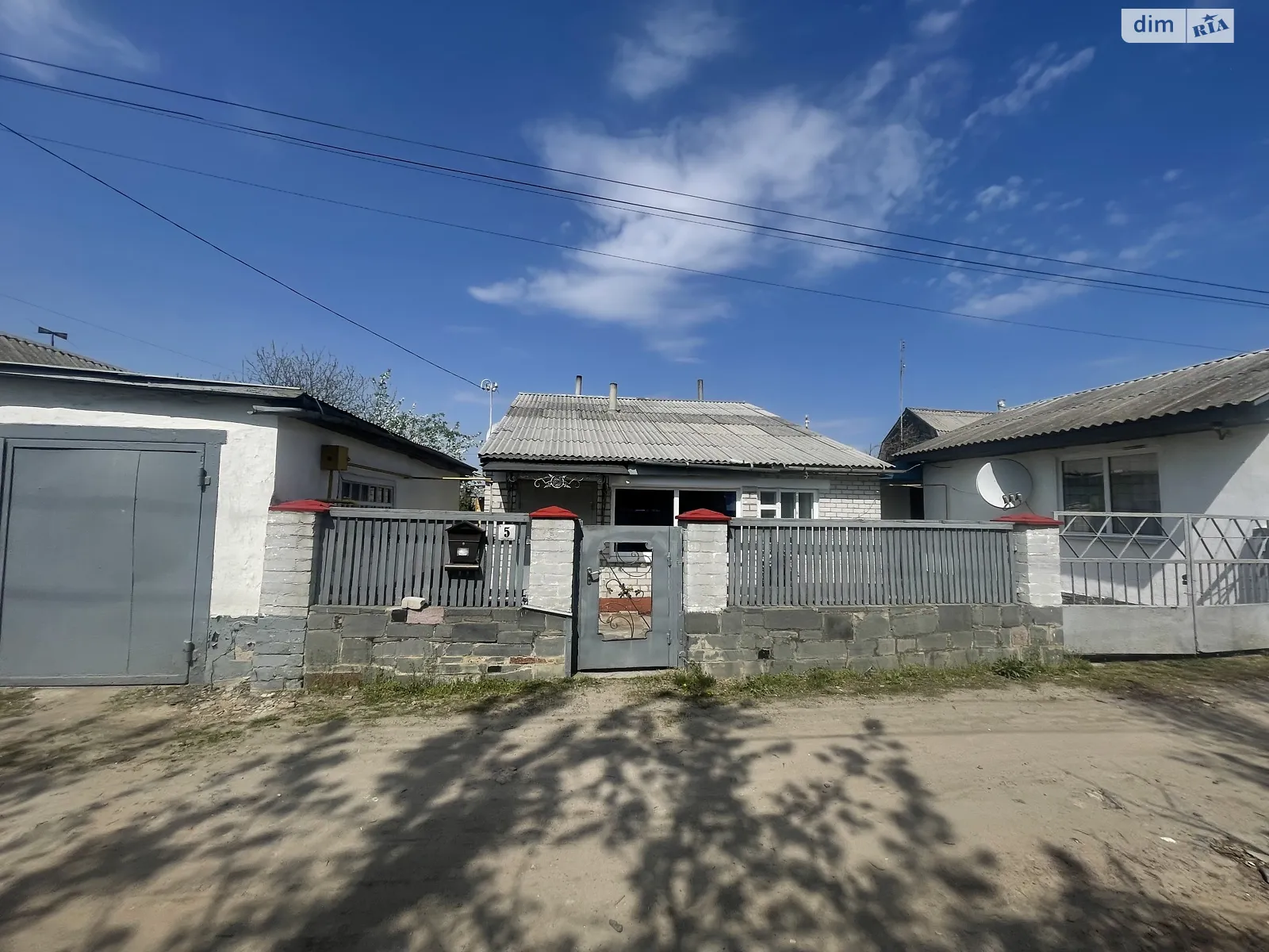 Продается одноэтажный дом 120 кв. м с участком, цена: 40000 $ - фото 1