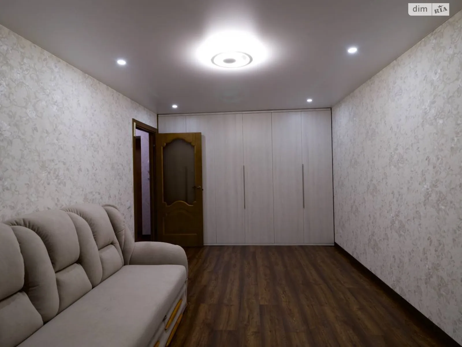 Продается 1-комнатная квартира 28.4 кв. м в Киеве, ул. Полесская, 20 - фото 1