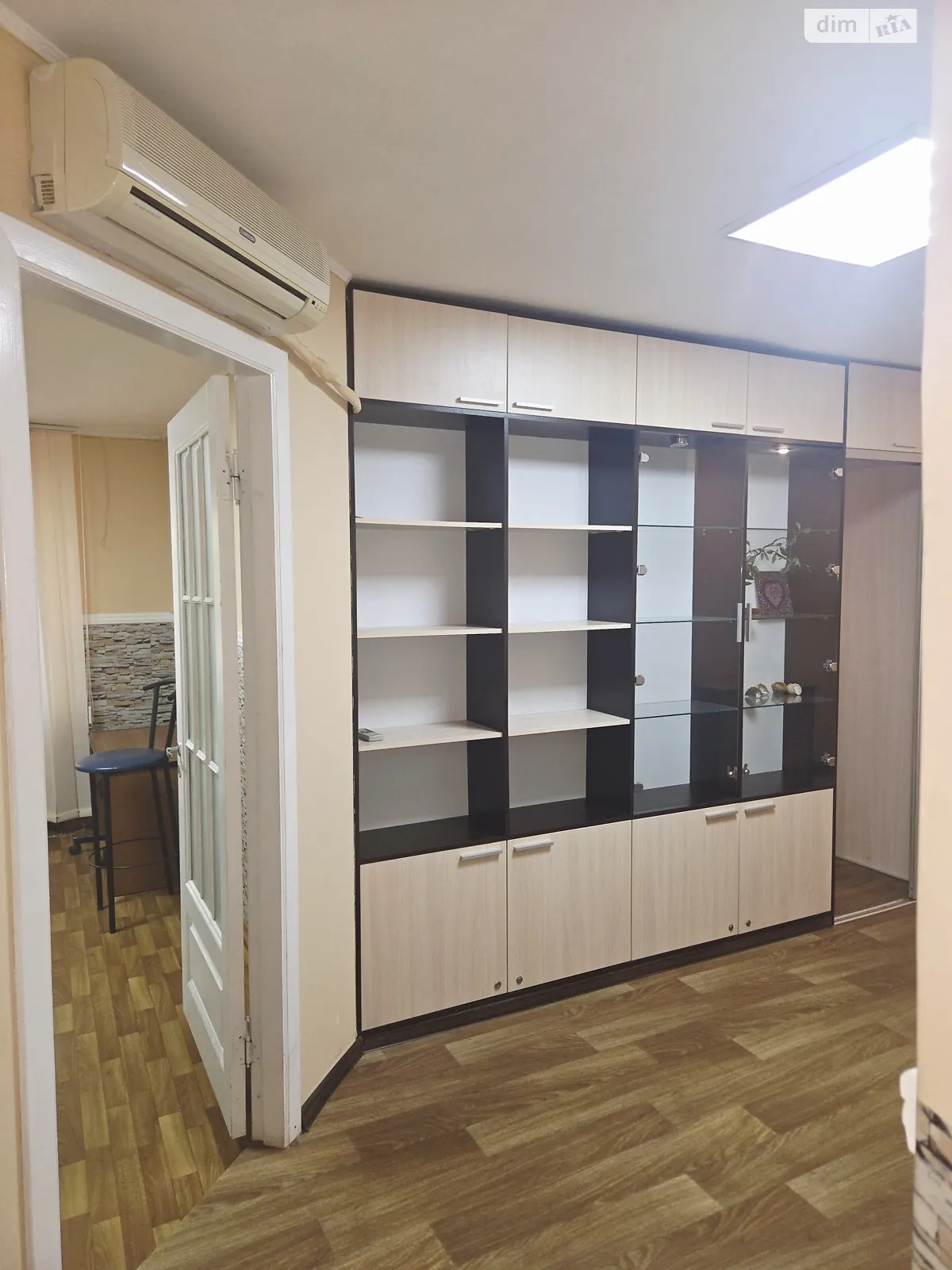Сдается в аренду офис 60 кв. м в бизнес-центре, цена: 15000 грн - фото 1