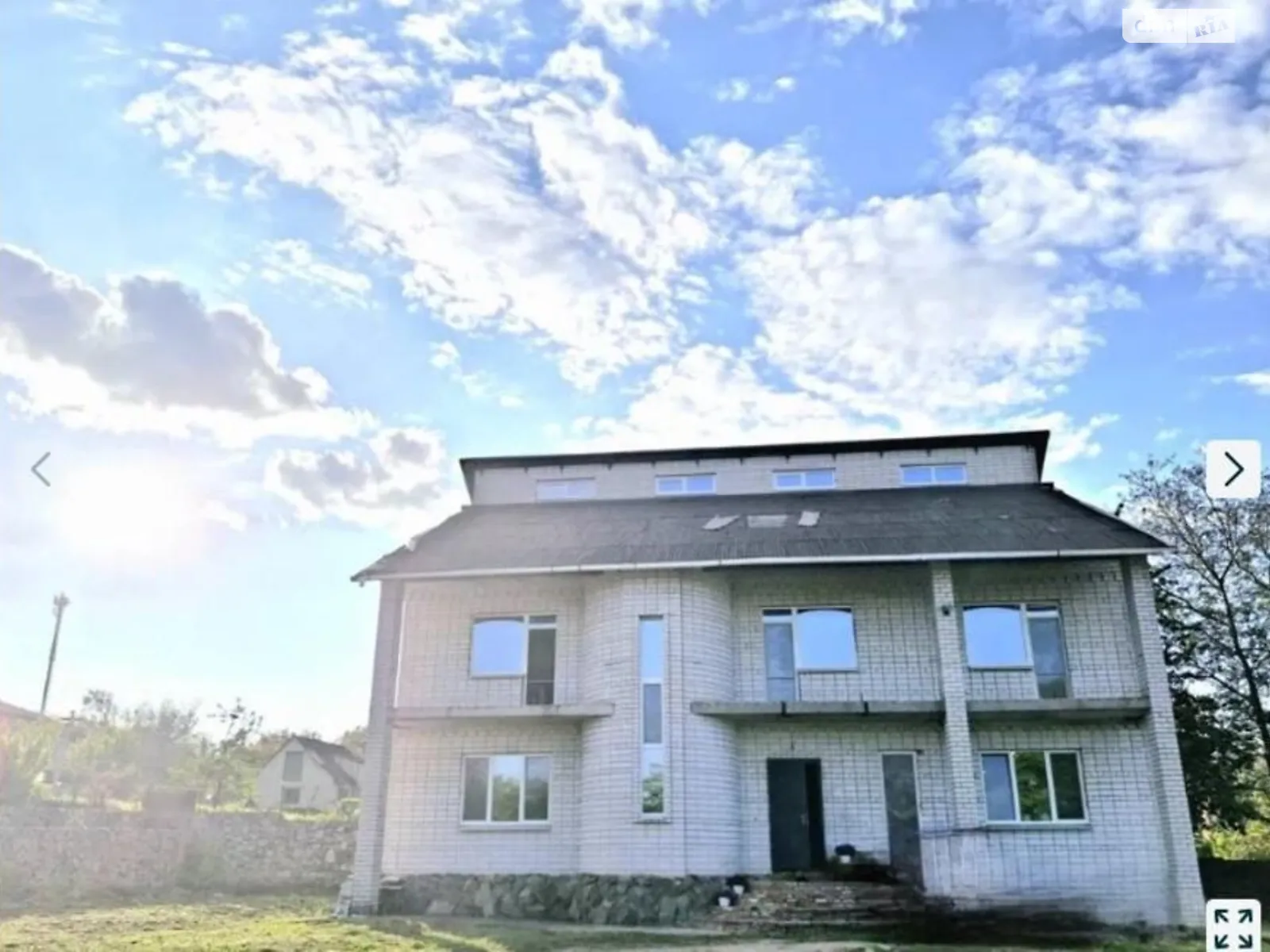Продается дом на 3 этажа 252.5 кв. м с балконом, цена: 86000 $ - фото 1